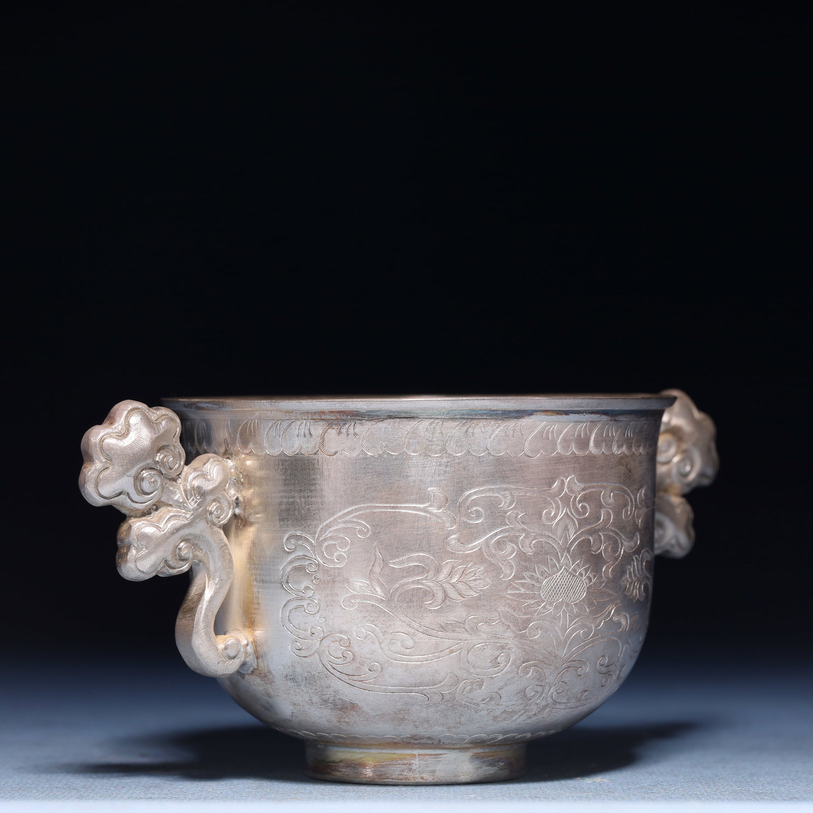 An Exquisite Silver Lotus Pattern Double-Ears Cup - 5