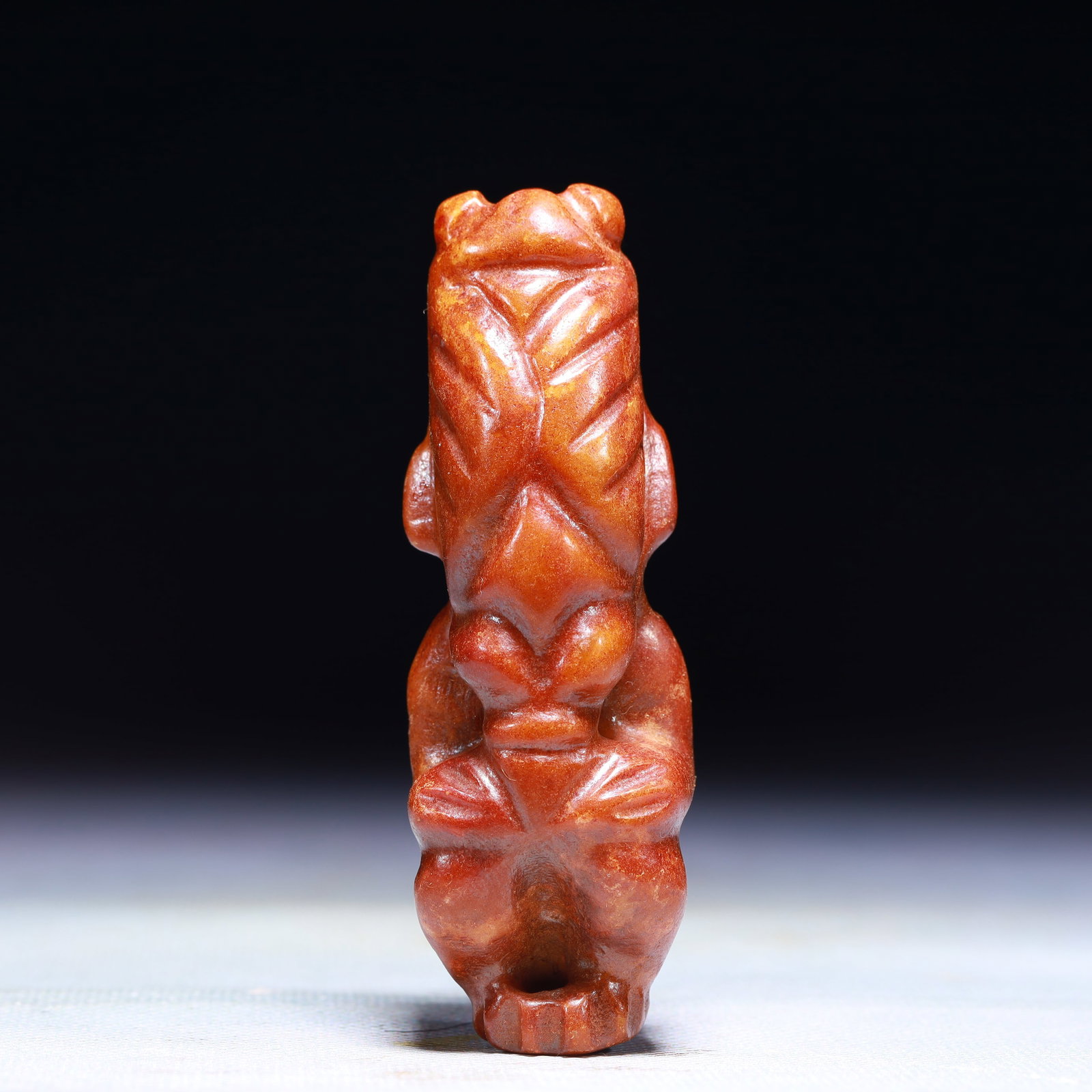 An Exquisite Hongshan Culture Figure Ornament: An Exquisite Hongshan Culture Figure Ornament,Ancient Time,China,Size:1inx0.8inx3.3in,Weight:102g 红山文化人物摆件中国新石ࢤ