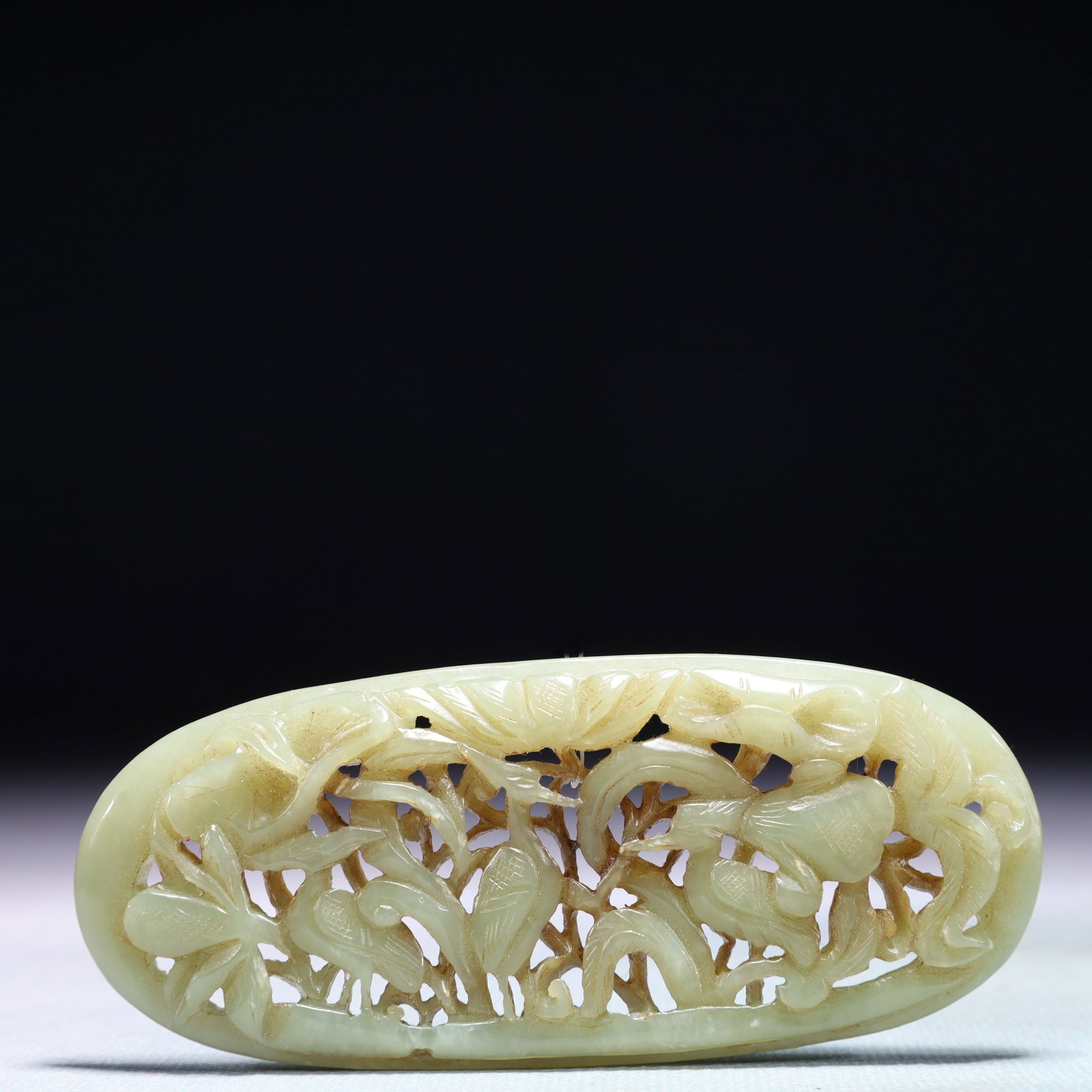 An Exquisite White Jade Flower and Crane Pattern Pendant: An Exquisite White Jade Flower and Crane Pattern Pendant,Qing Dynasty,China,Size:3.9inx1.6in,Weight:50.8g 白玉花卉鹤纹佩,中国清代