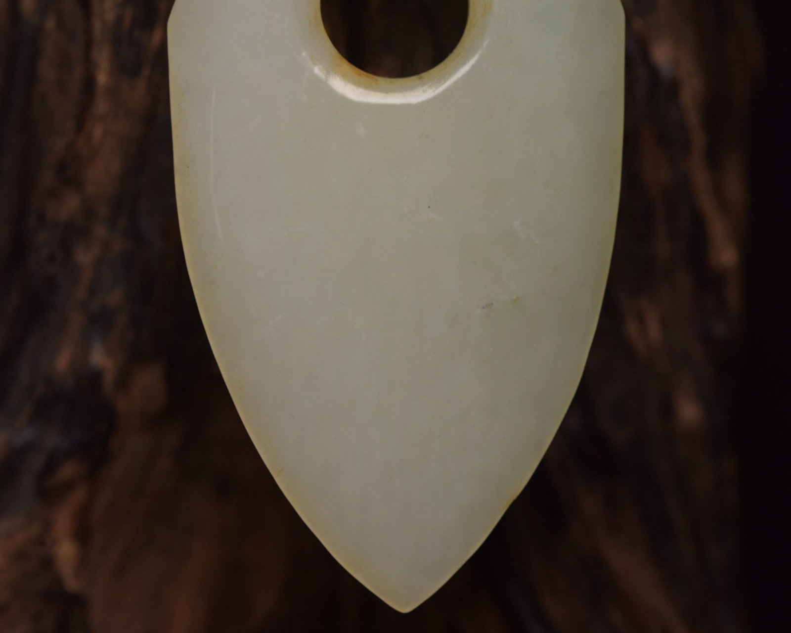 An Exquisite White Jade Sword - 9
