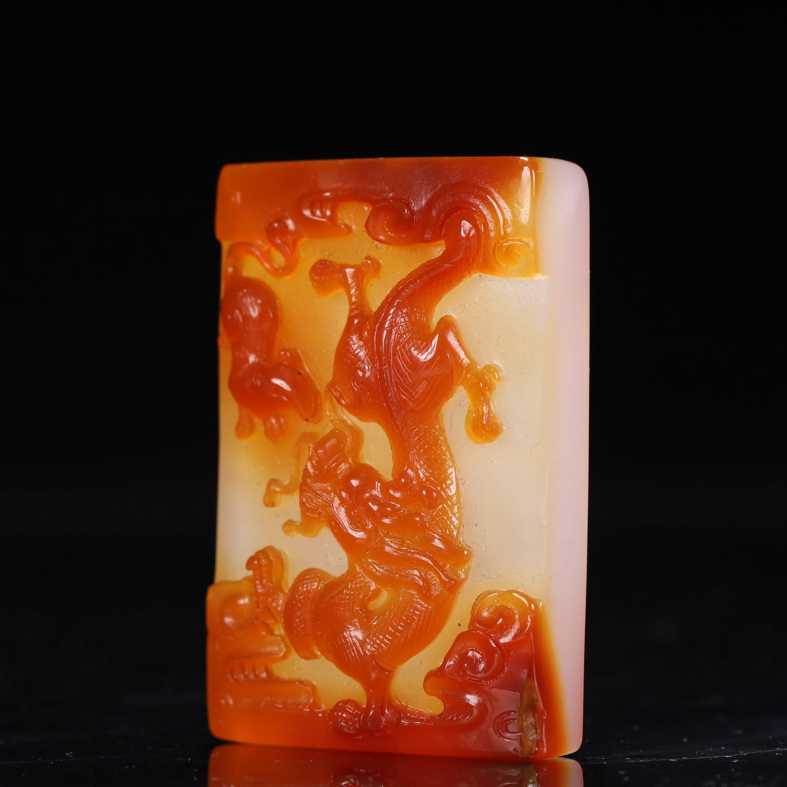 An Exquisite Agate Dragon Pattern Pendant - 3