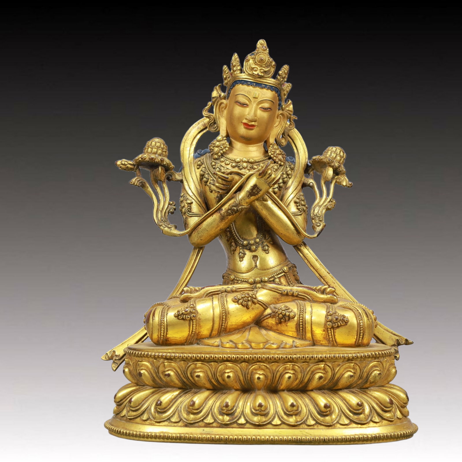 A Solemn Gilt Bronze Statue of Amitayus: A Solemn Gilt Bronze Statue of Amitayus,Ming Dynasty, China,Size:9.1inx7.1inx11.8in Weight:5050g 铜鎏金无量寿佛像,中国明代