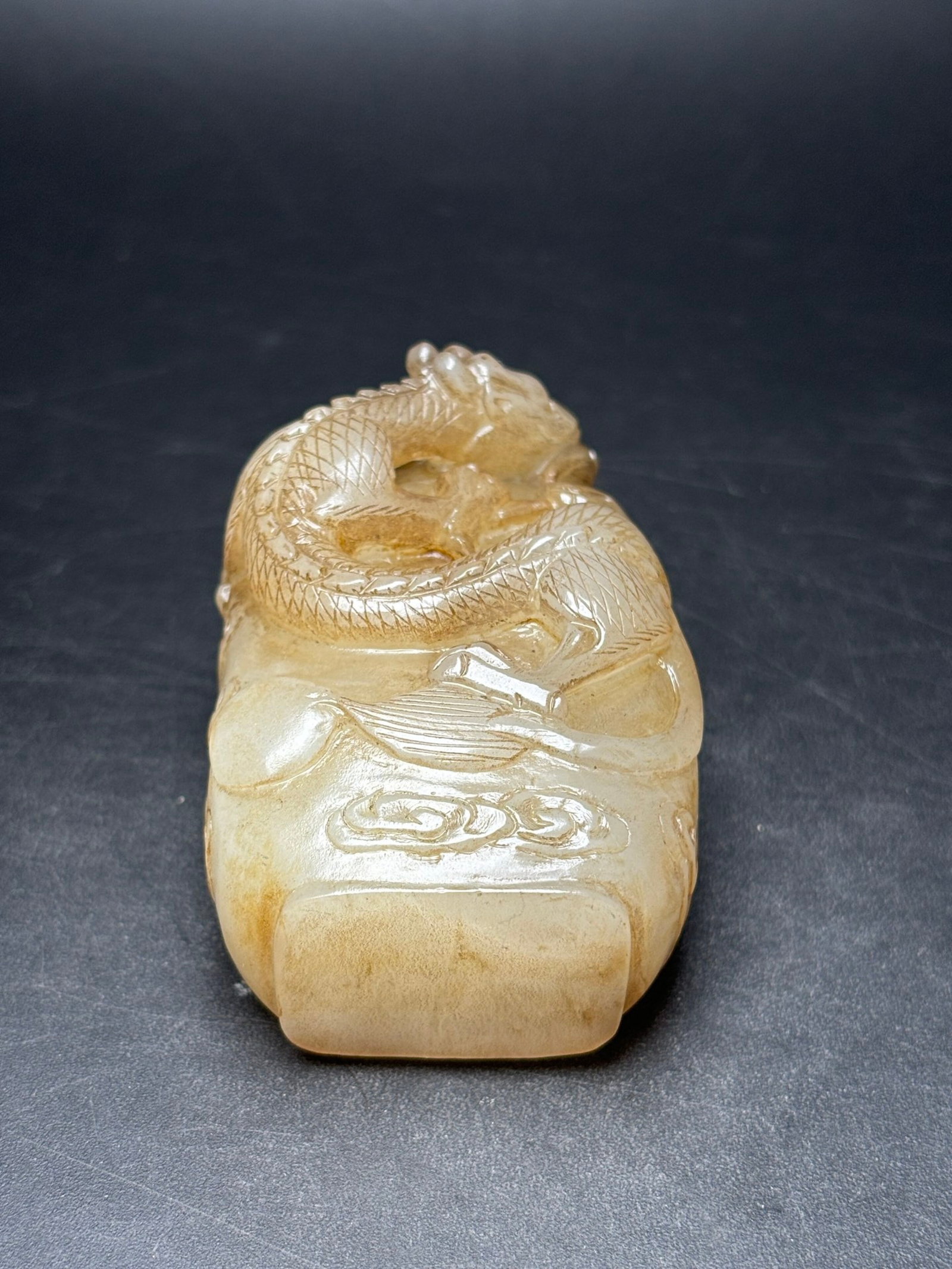 An Exquisite White Jade Dragon Pattern Snuff Bottle - 6