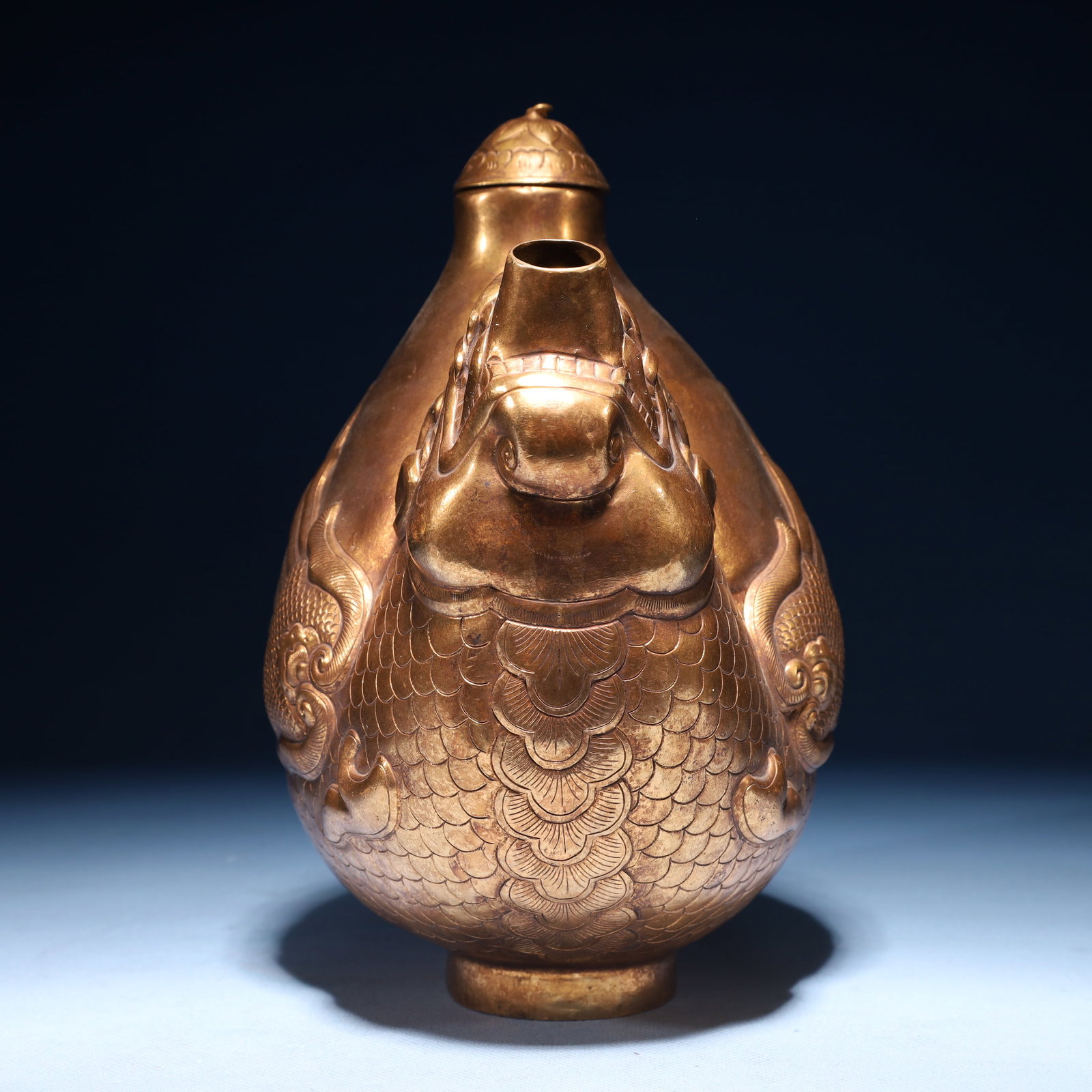 An Exquisite Gilt Bronze Fish Pattern Pot - 6