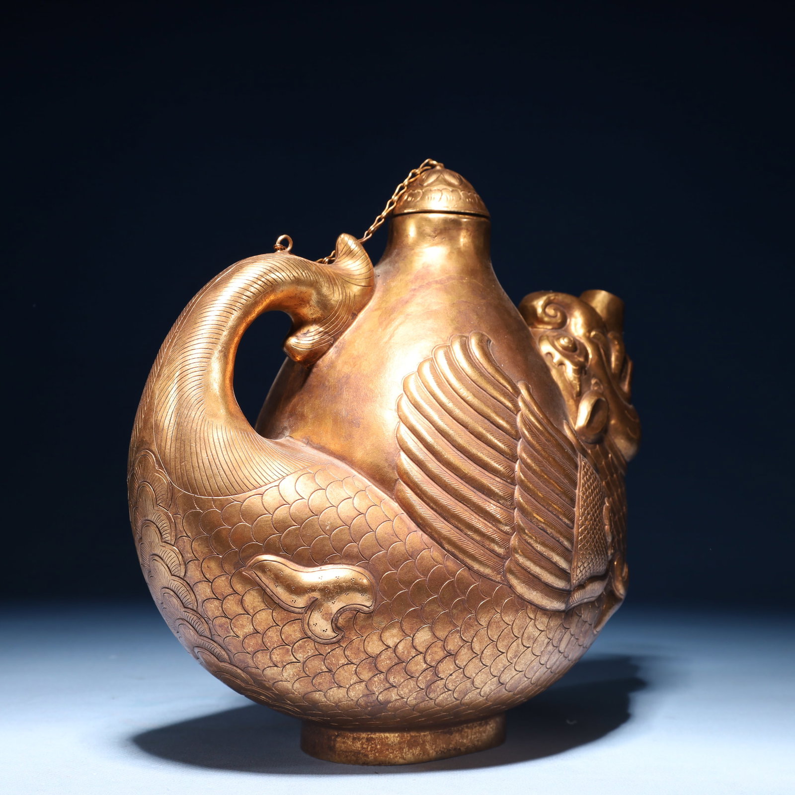 An Exquisite Gilt Bronze Fish Pattern Pot - 9