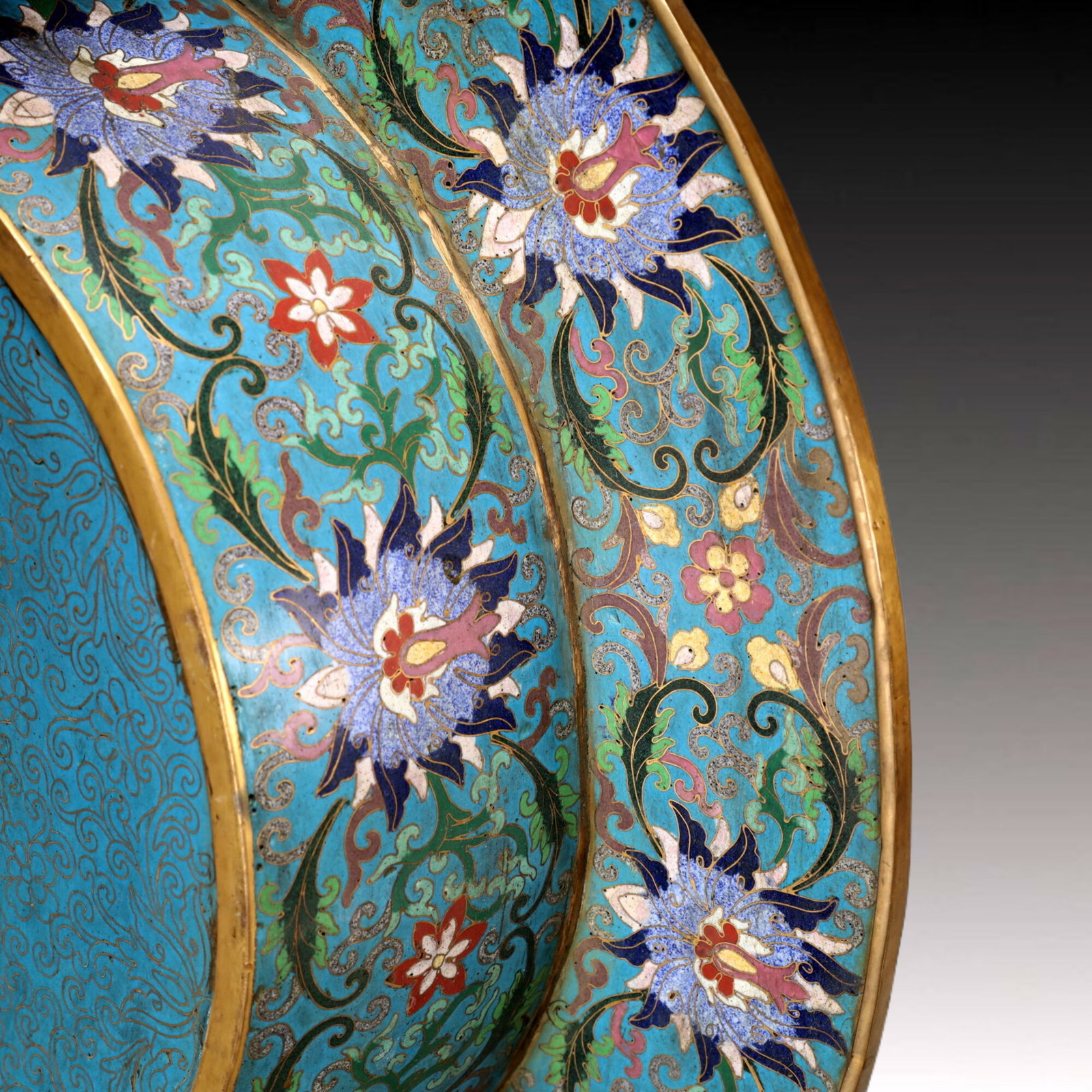 A Exquisite Cloisonne Lotus Pattern Dragon Pattern Box - 9