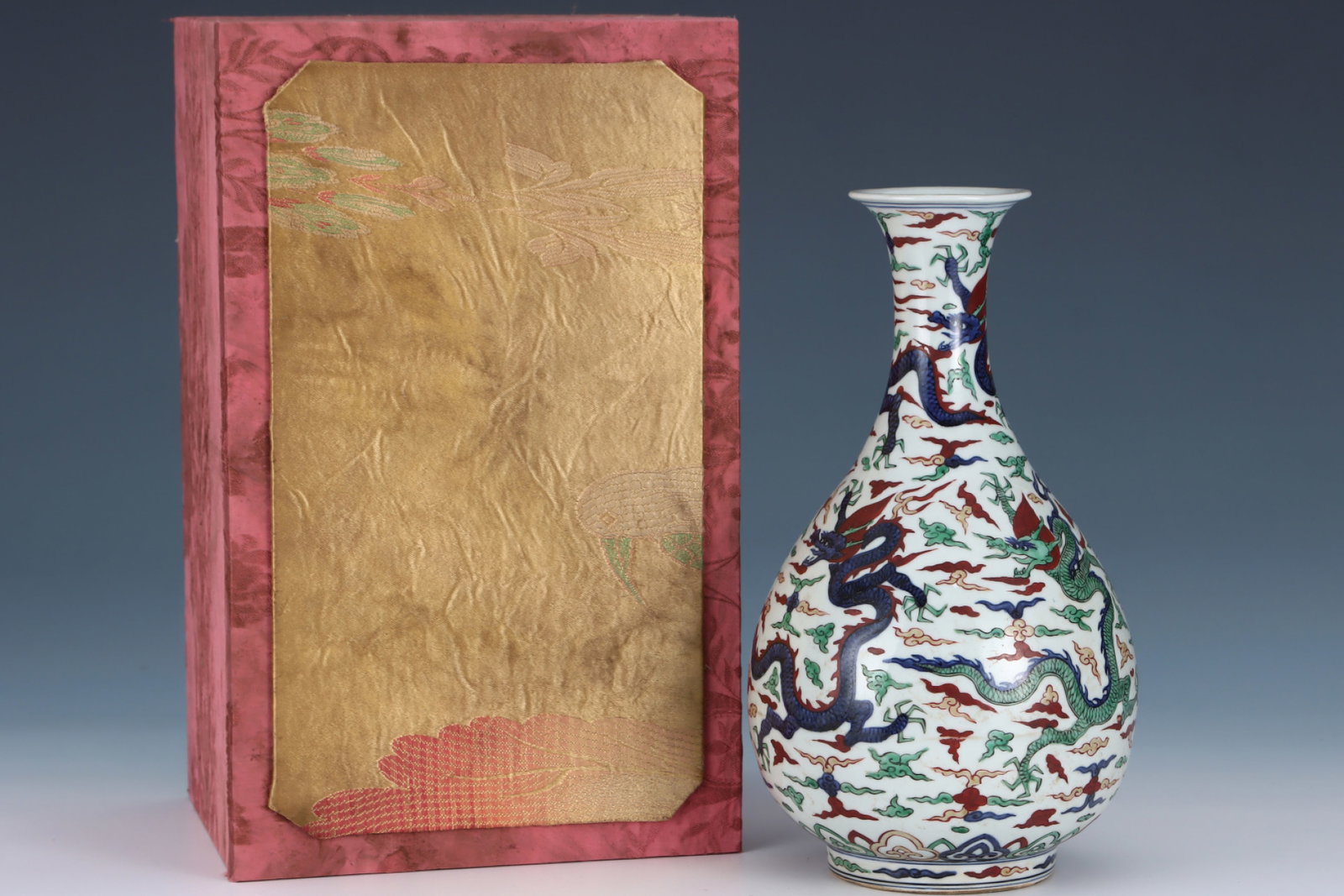 A Rare Wucai Auspicious Cloud and Dragon Pattern Vase: A Rare Wucai Auspicious Cloud and Dragon Pattern Vase,Ming Dynasty,China,Jiajing Six-character Mark,Size:13.1inx7.4in