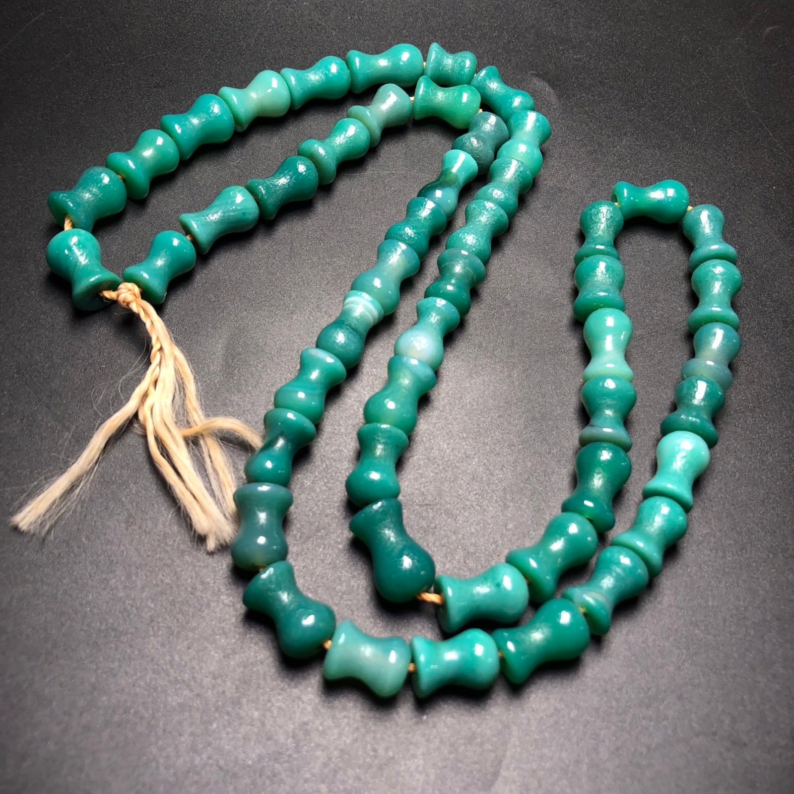 A Precious Agate Necklace - 4