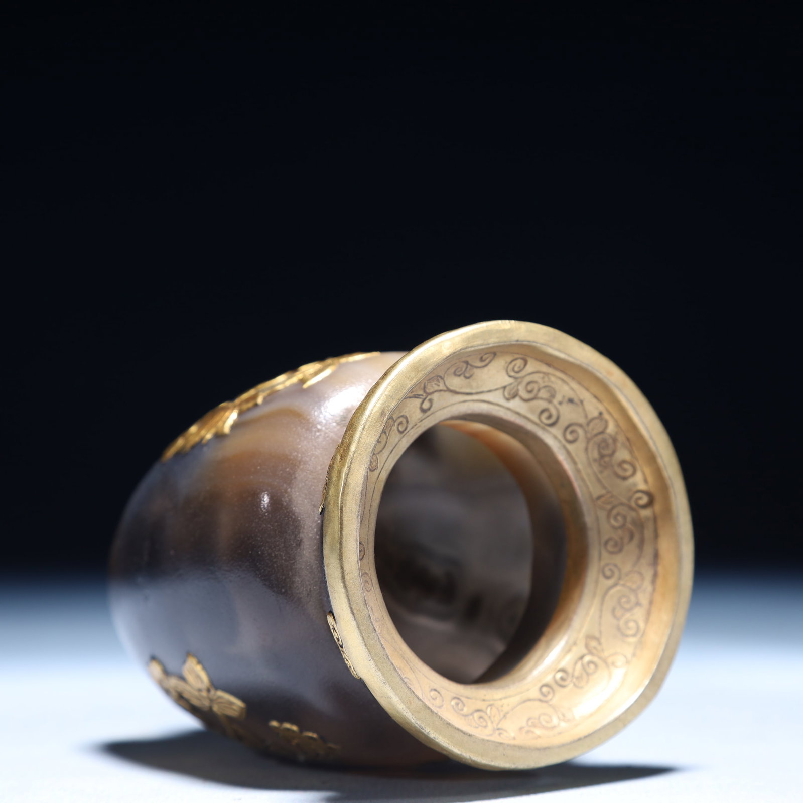 An Exquisite Agate Cover with Gold Flower Pattern Jar - 5