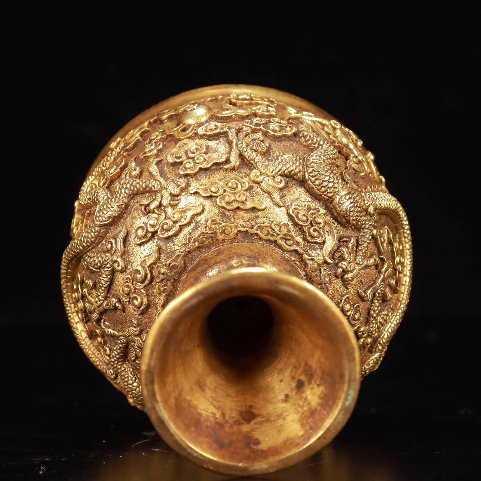 An Exquisite Gilt Bronze Auspicious Cloud and Dragon Pattern Stem Cup - 9