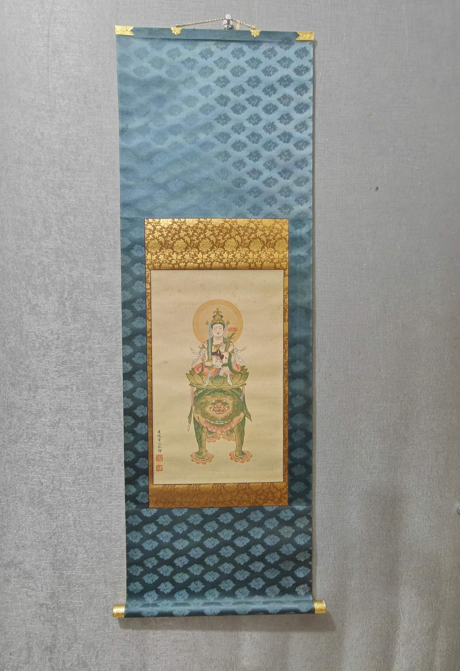 A Chinese Vertical Scroll Ink Painting of Figure on Silk: A Chinese Vertical Scroll Ink Painting of Figure on Silk,Su Manshu,Size:19.3inx11.8in