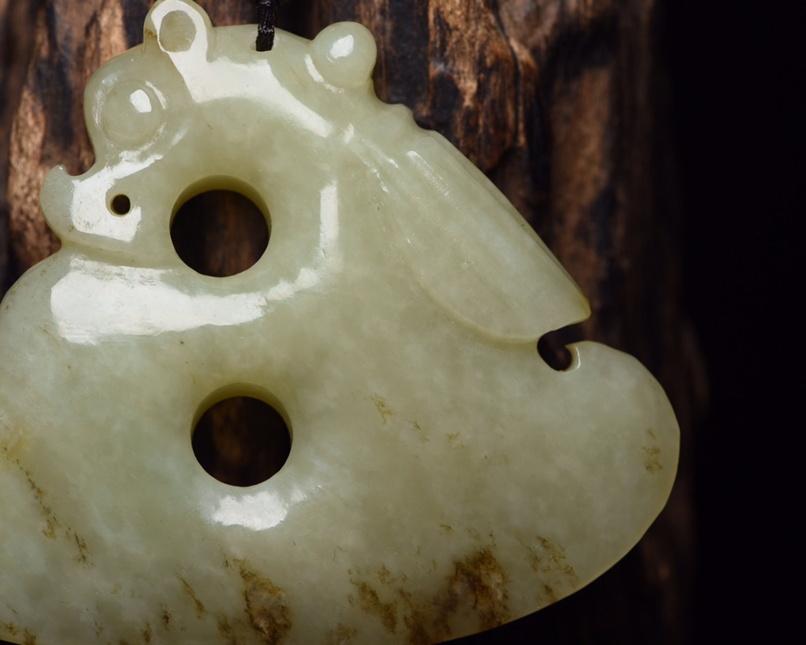 An Exquisite White Jade Dragon Pattern Pendant - 6