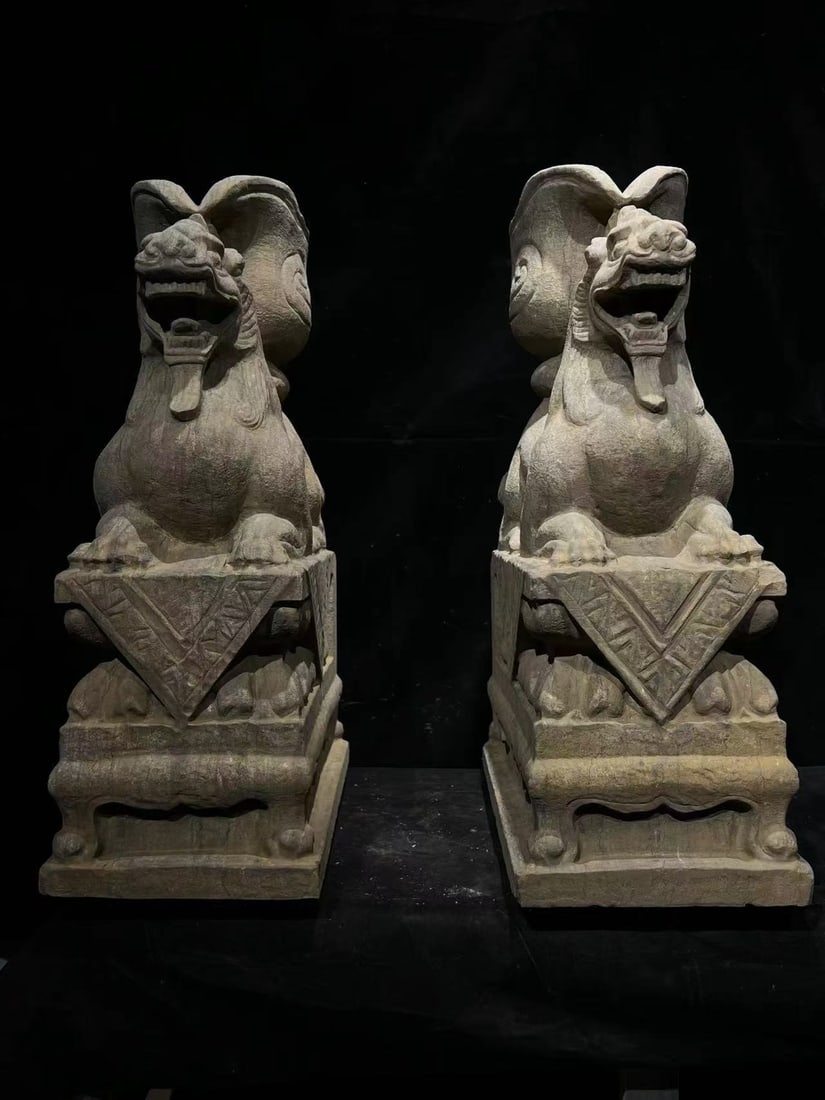 A Pair of Rare Limestone Unicorn Ornaments: A Pair of Rare Limestone Unicorn Ornaments,Qing Dynasty, China,Size:32.7inx21.7inx11.8in 一对青石独角兽摆件,中国清代