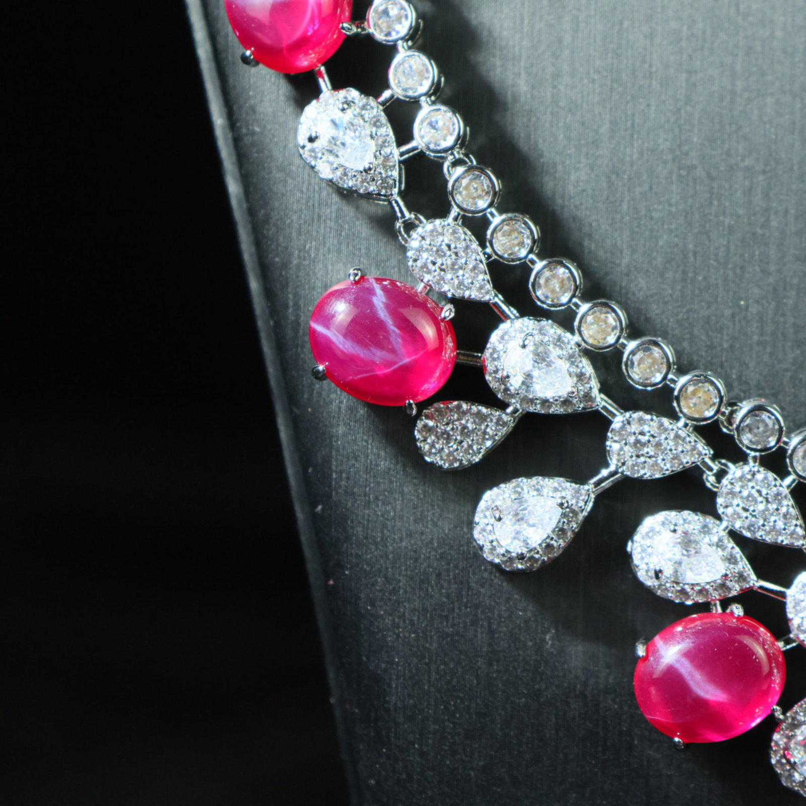 An Exquisite Necklace - 5