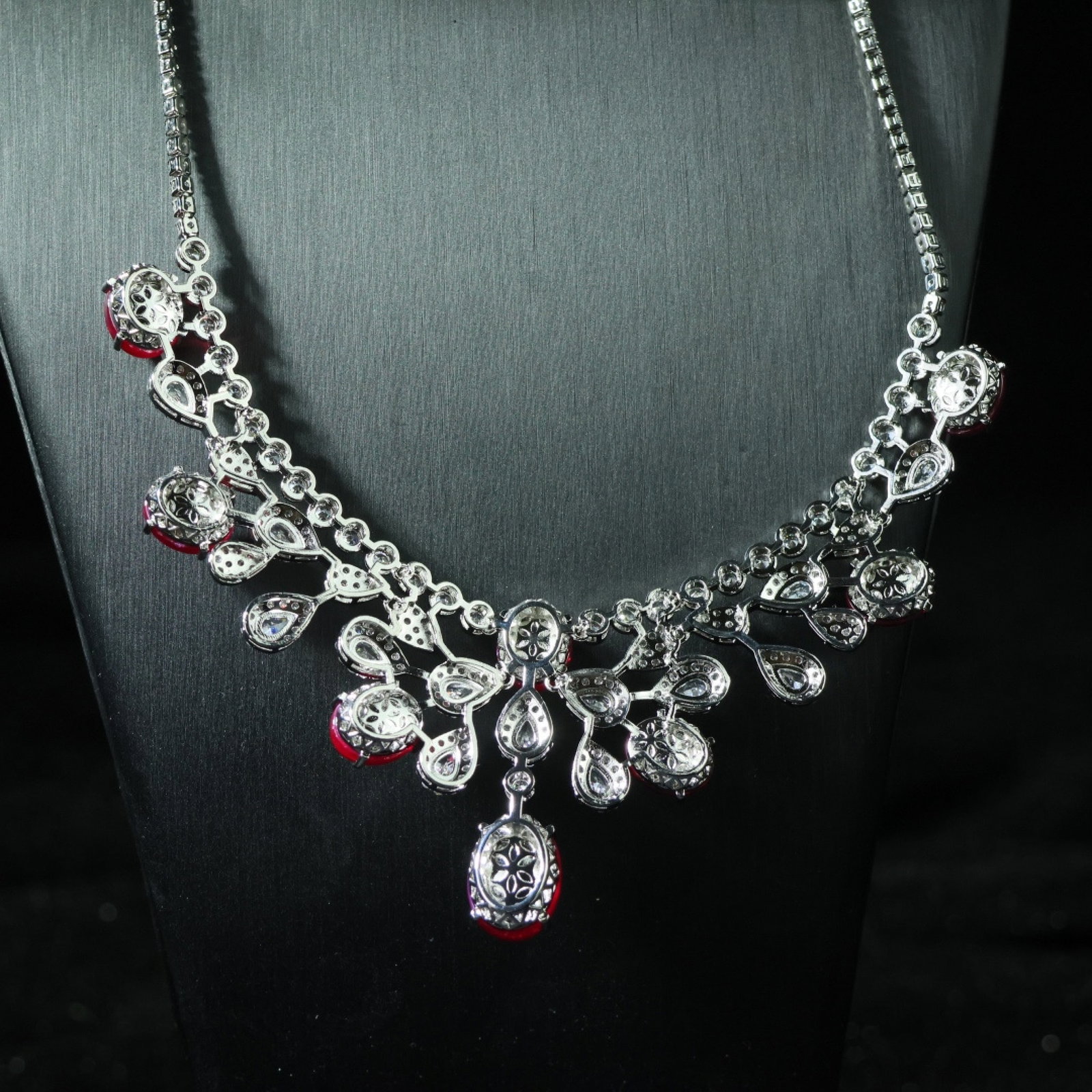 An Exquisite Necklace - 6