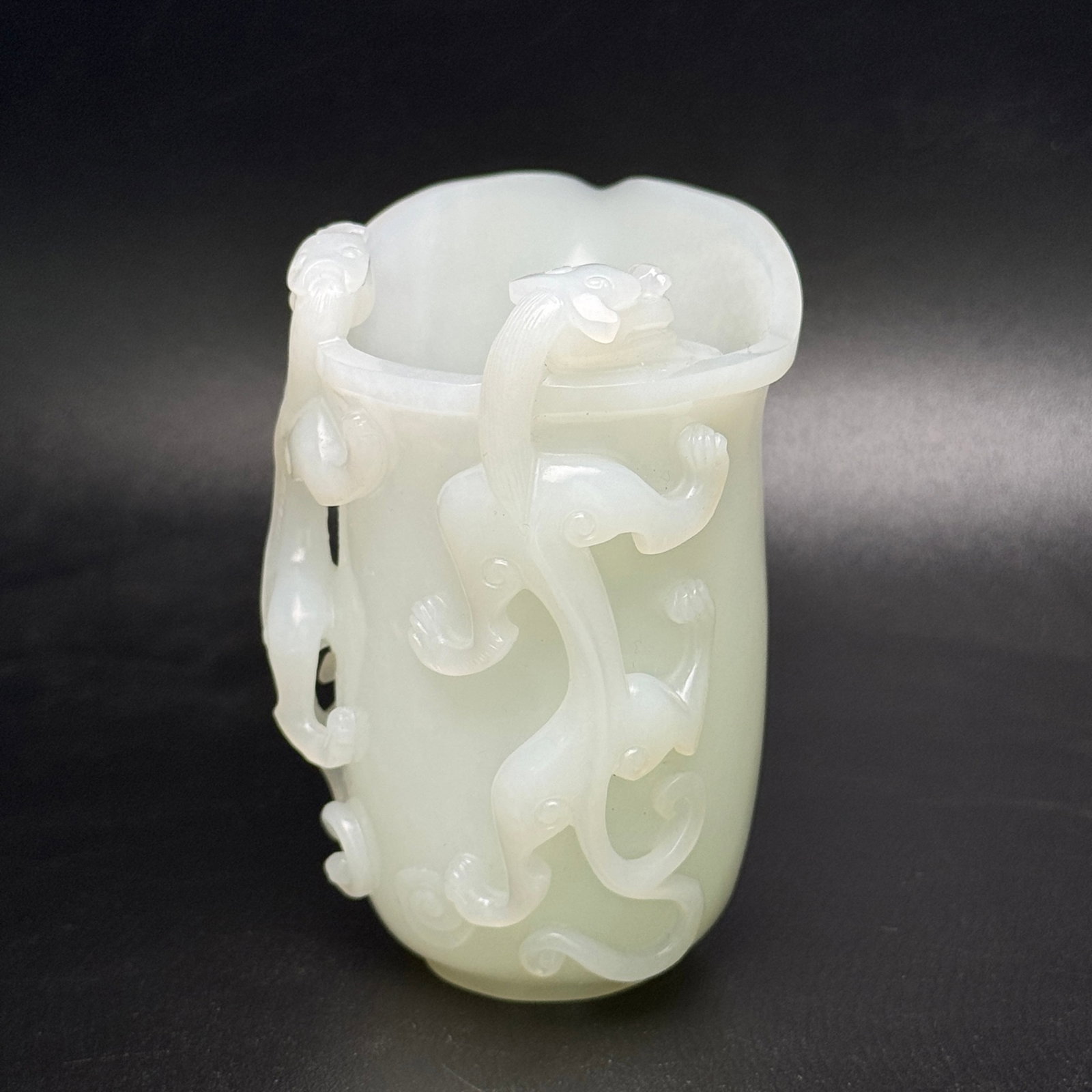 An Exquisite White Jade Dragon Pattern Cup - 3