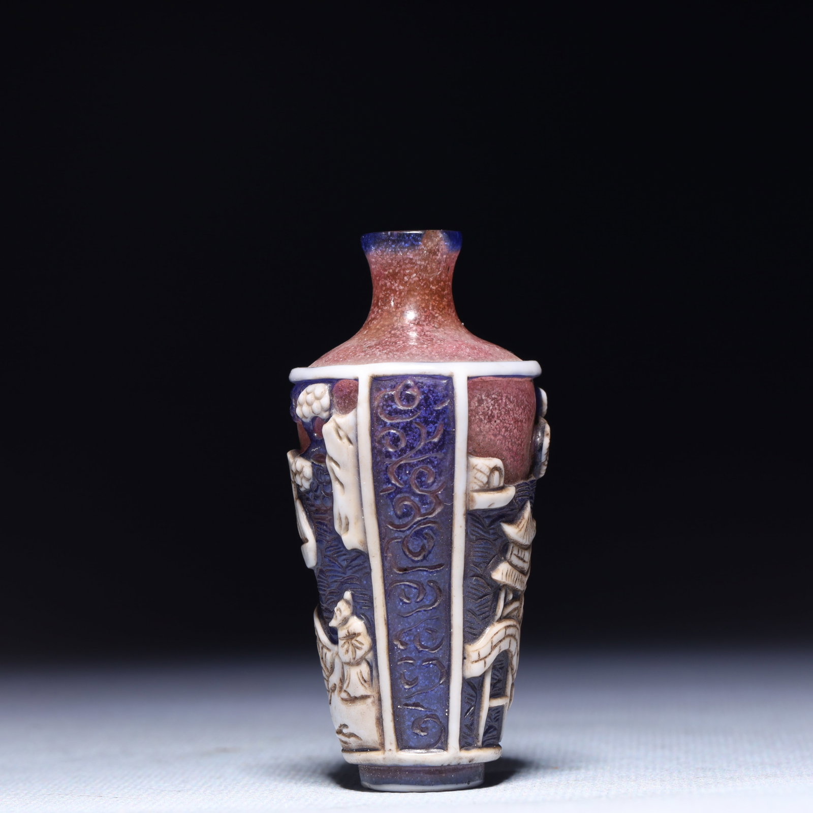 An Exquisite Glass Figure Pattern Snuff Bottle - 2