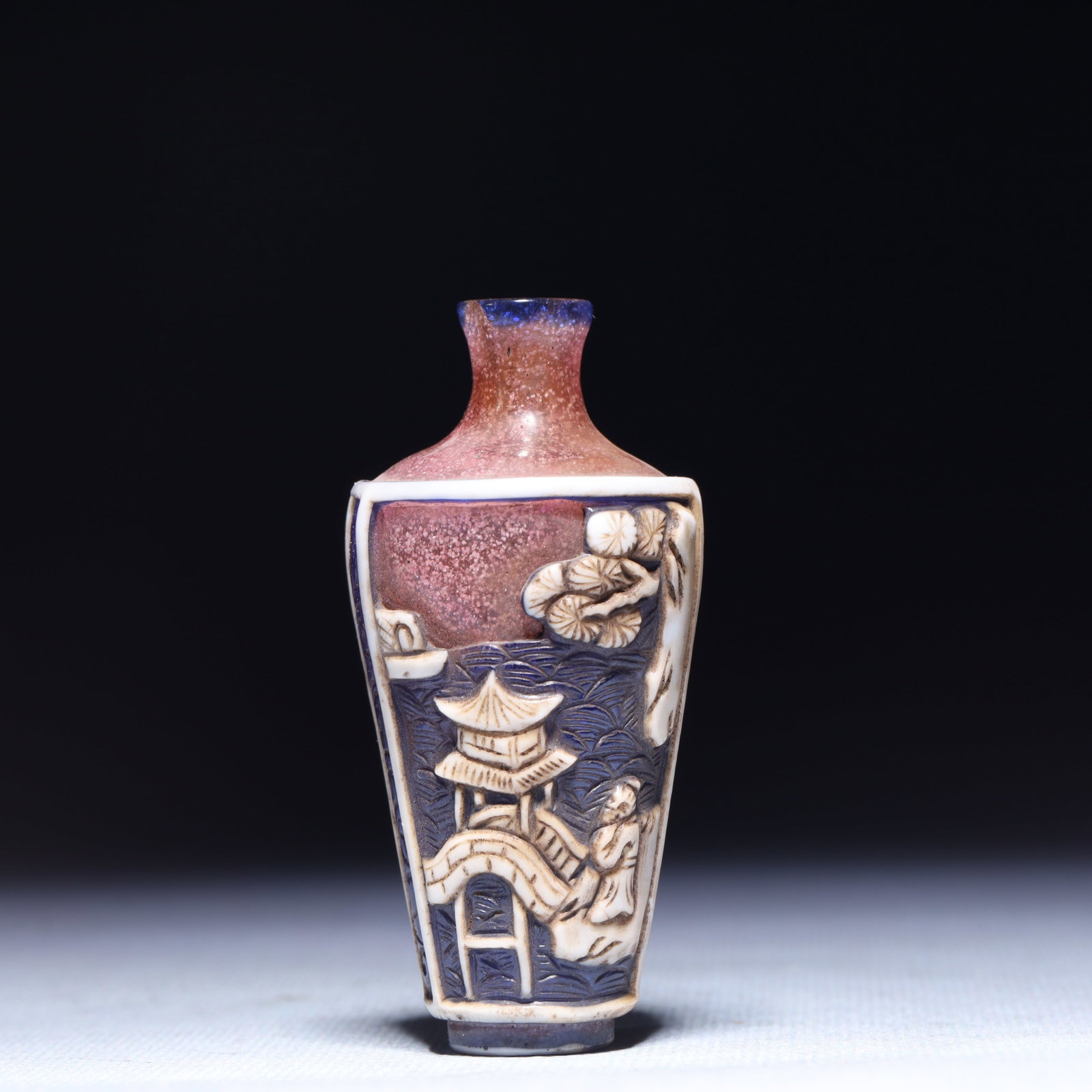 An Exquisite Glass Figure Pattern Snuff Bottle - 3