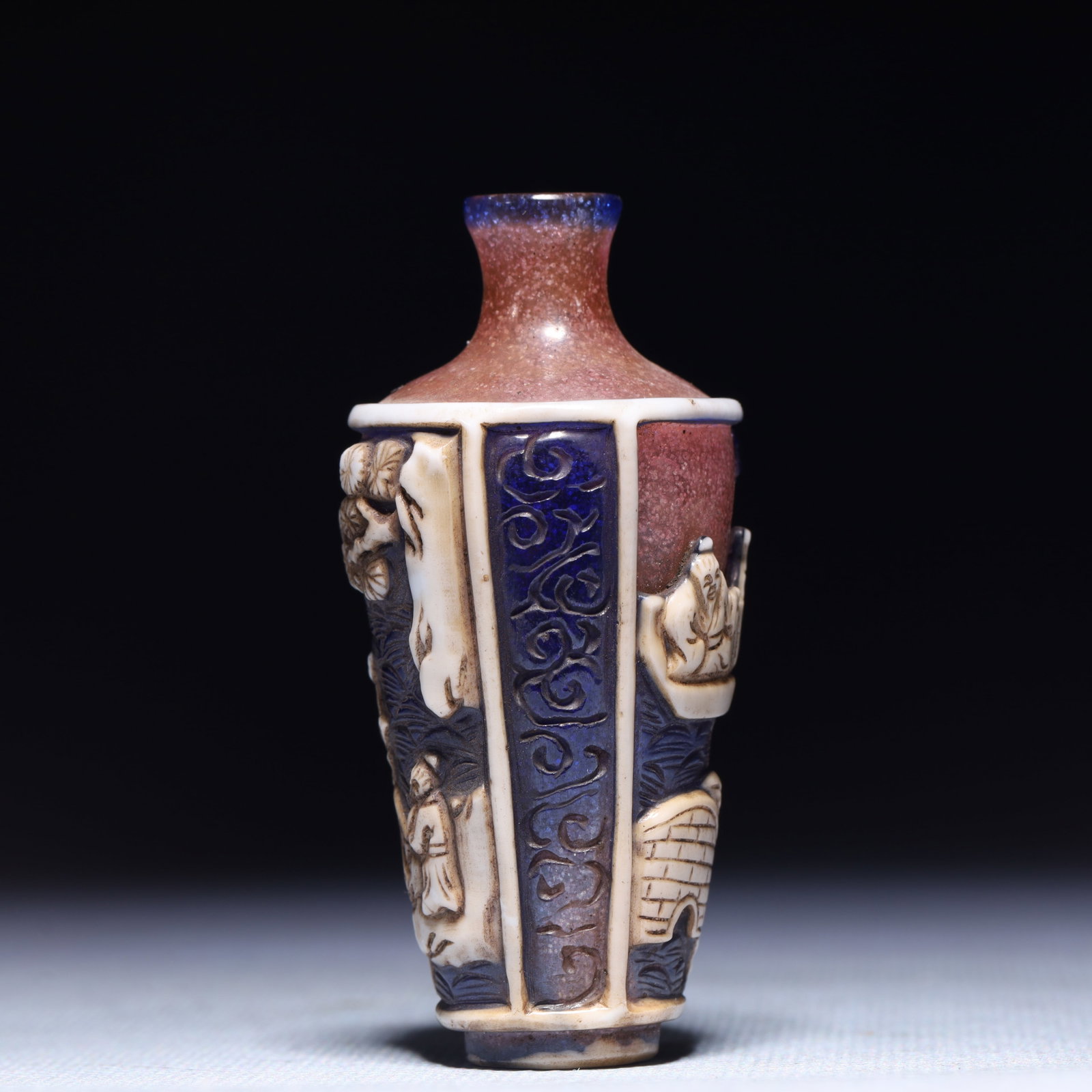 An Exquisite Glass Figure Pattern Snuff Bottle - 4