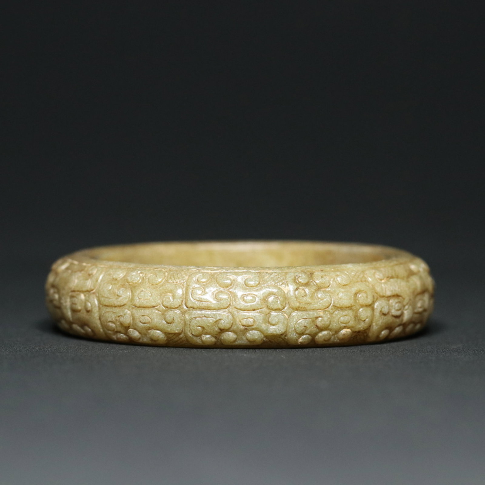 An Exquisite White Jade Ruyi Beast-Face Pattern Bracelets - 8