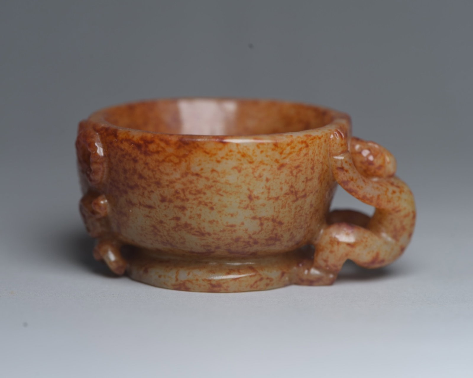 An Exquisite White Jade Sheep Pattern Cup - 2
