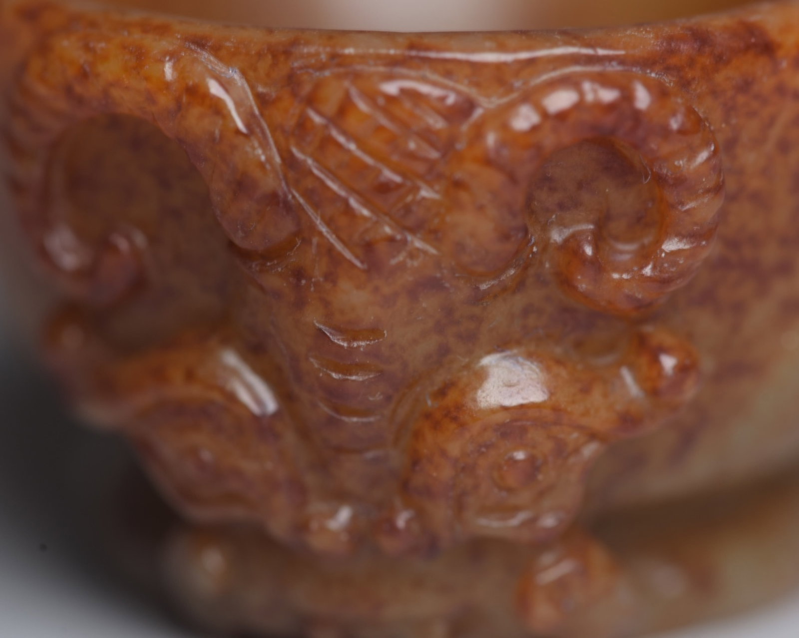 An Exquisite White Jade Sheep Pattern Cup - 7