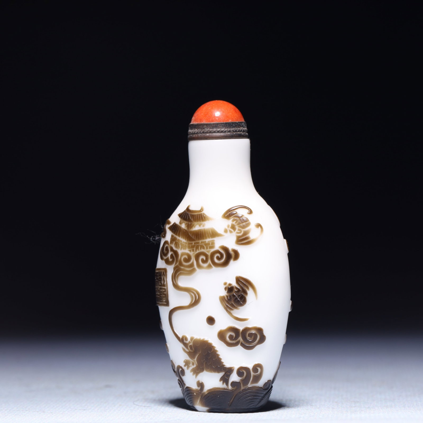 An Exquisite Glass Kylin Pattern Snuff Bottle - 2