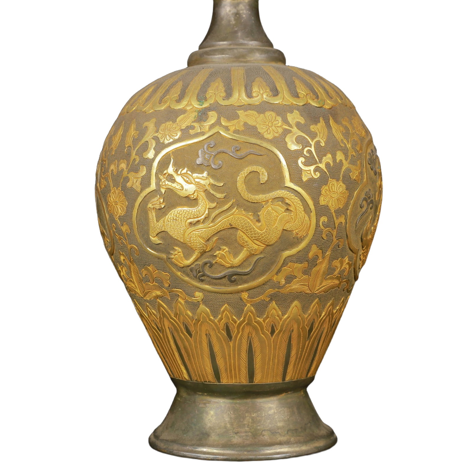 An Exquisite Gilt Silver Auspicious Beast Pattern Vase - 3