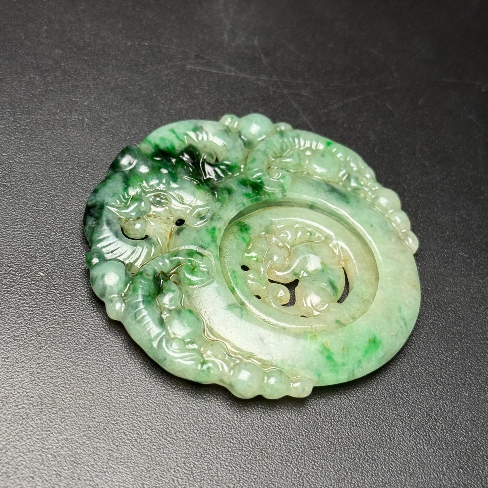 An Exquisite Jadeite Sheep Pattern Pendant - 4