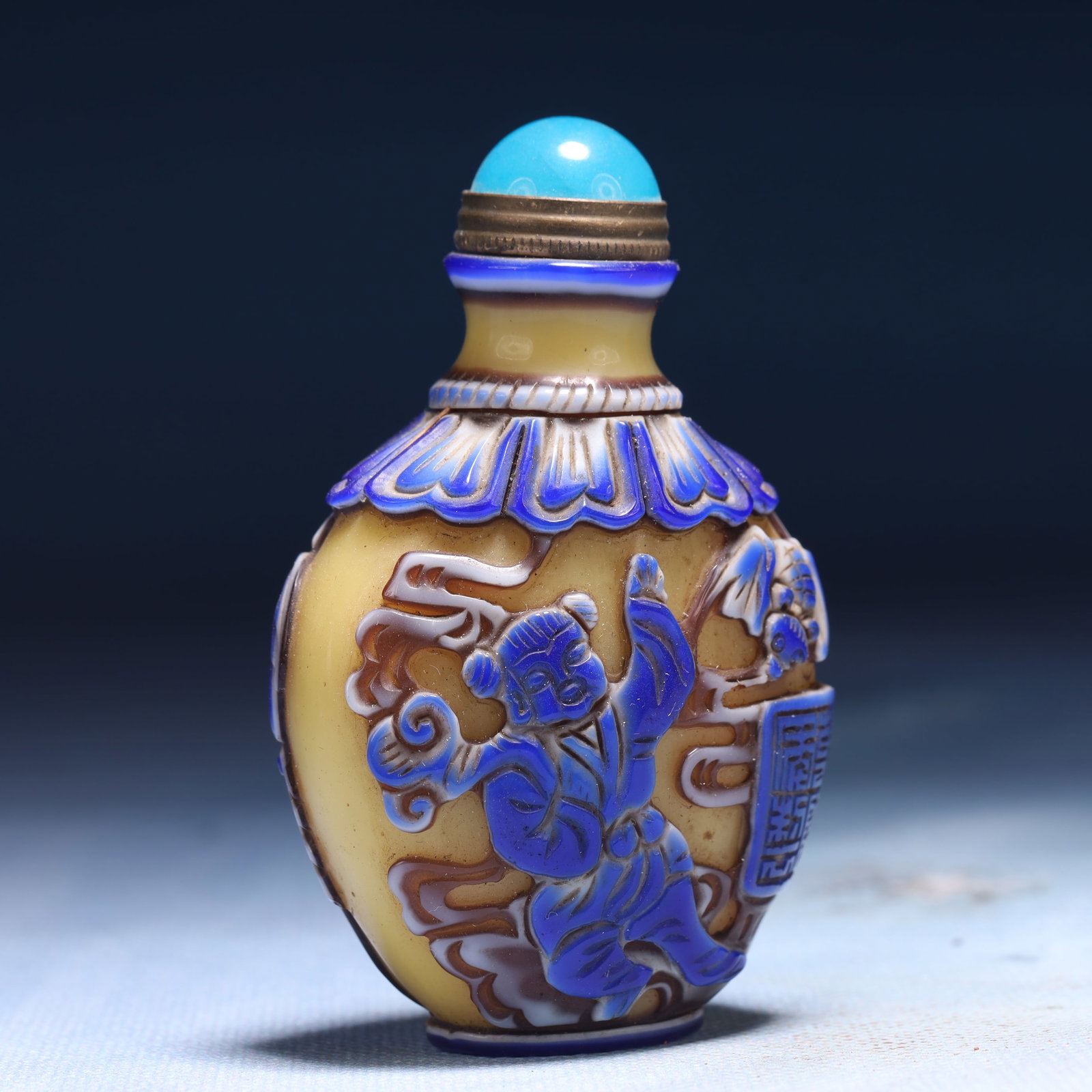 An Exquisite Glass Figure Pattern Snuff Bottle - 4