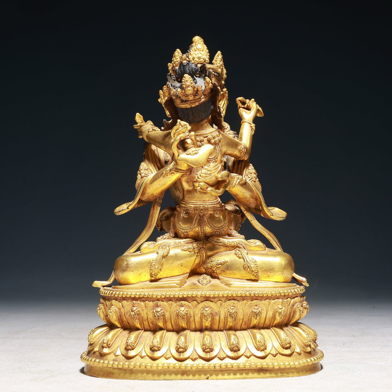 A Solemn Gilt Bronze Statue of Mandkesvara: A Solemn Gilt Bronze Statue of Mandkesvara,Ming Dynasty,China,Yongle Six-character Mark,Size:5.9inx4.1inx9.4in,Weight:2750g