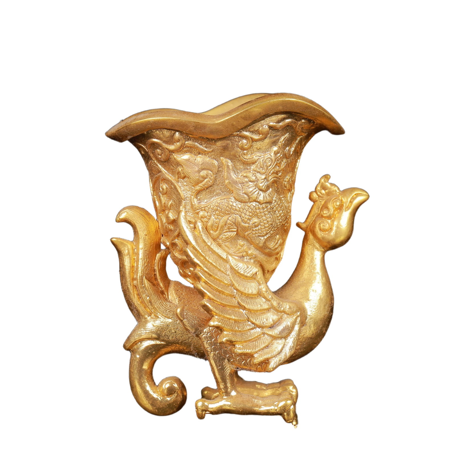 An Exquisite Gilt Bronze Dragon Pattern Phoenix Cup: An Exquisite Gilt Bronze Dragon Pattern Phoenix Cup,Qing Dynasty,China,Size:3.1inx2.2inx3.9in,Weight:569g 铜鎏金龙纹凤杯,中国清代