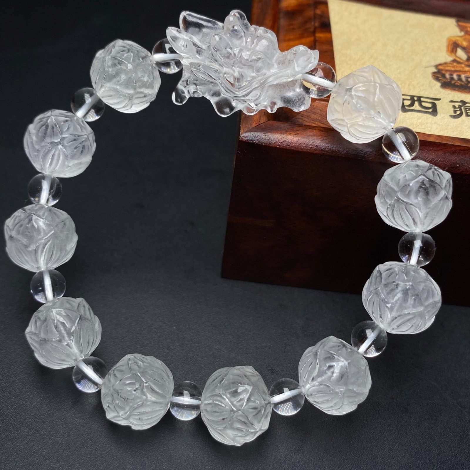 A Precious Crystal Bracelets: A Precious Crystal Bracelets,Size:25x0.6in,Weight:34.8g 水晶手串