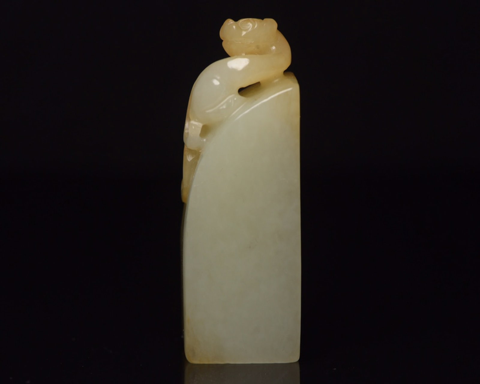 An Exquisite White Jade Auspicious Beast Pattern Seal - 2
