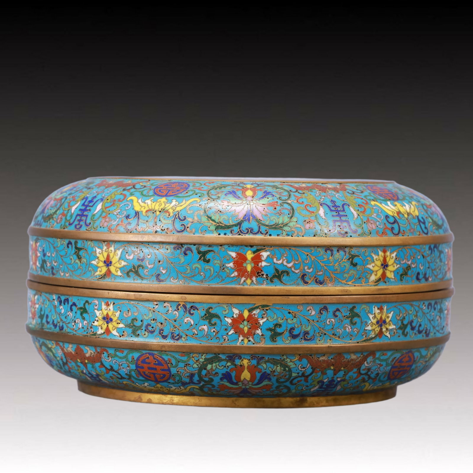 An Exquisite Cloisonne Flower and Phoenix Pattern Box - 2