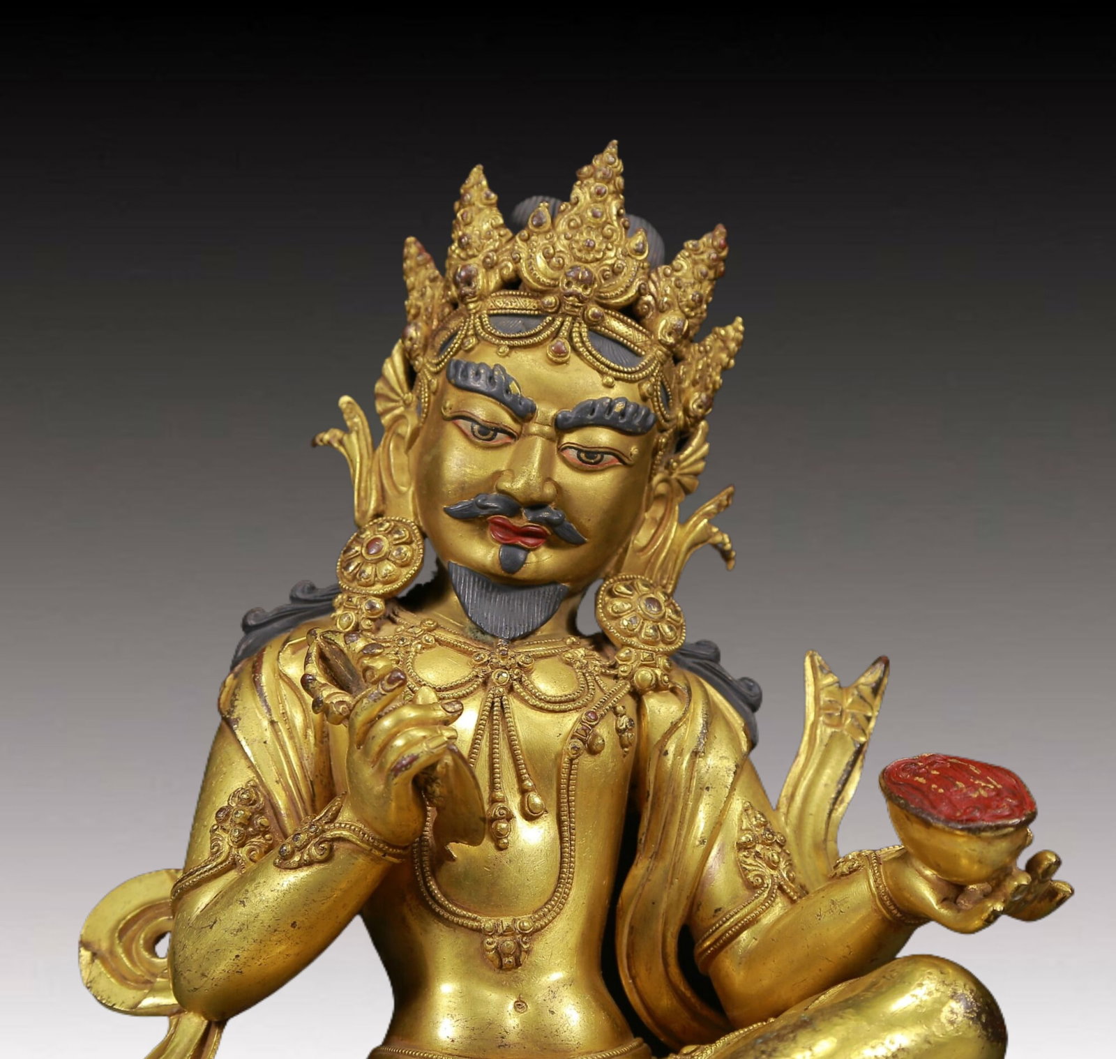 A solemn gilt bronze Vajra statue - 2