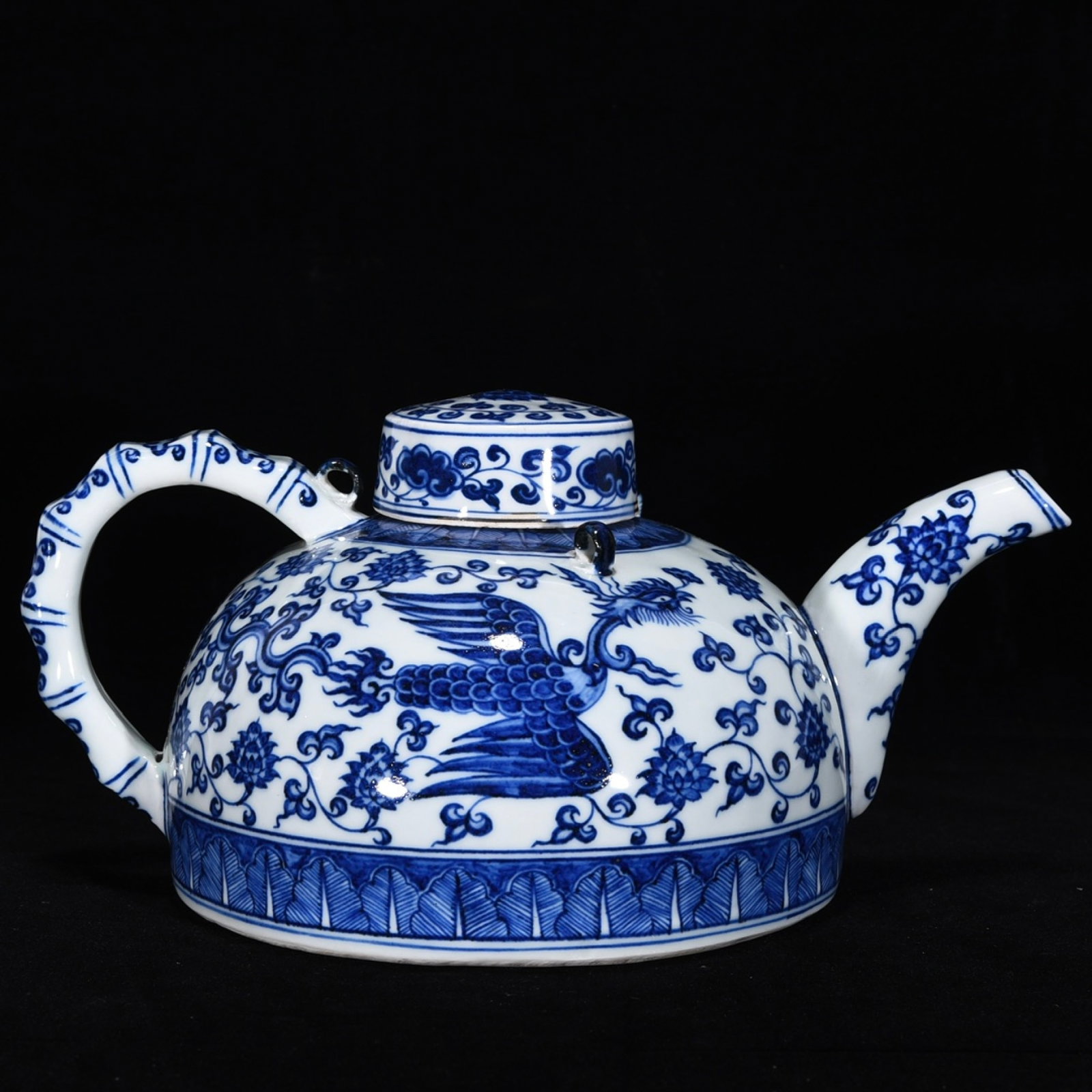 A Rare Blue and White Phoenix Pattern Ewer - 3