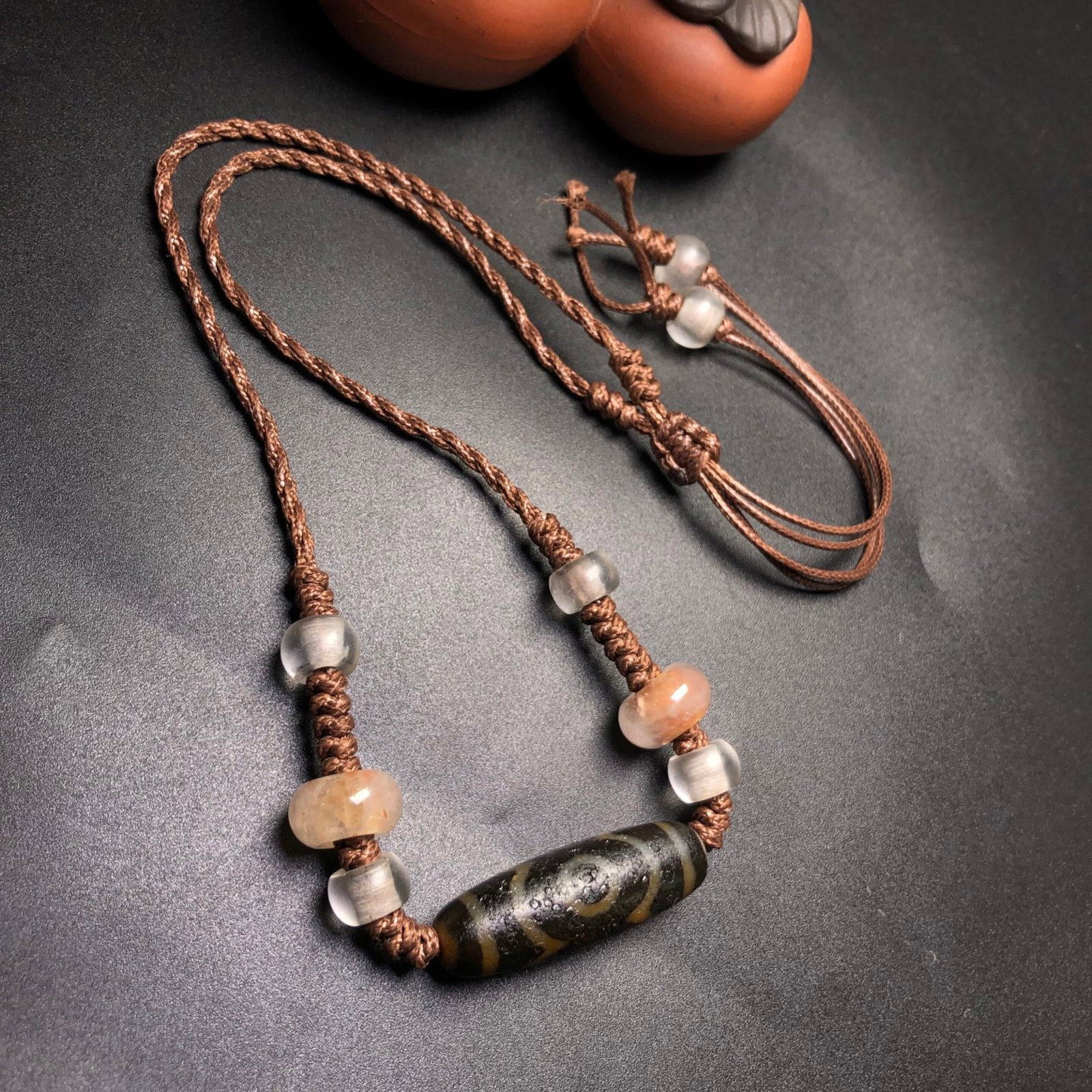 A Precious Dzi Bead Necklace - 3