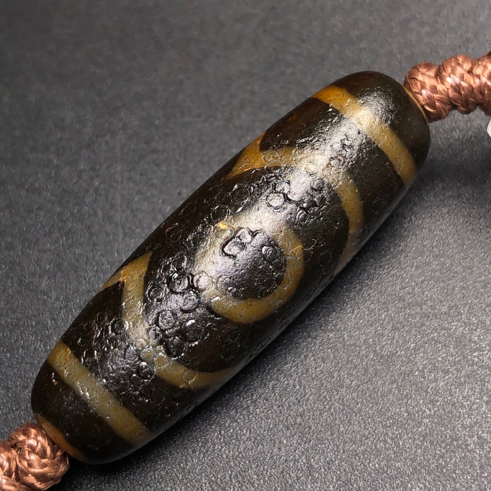 A Precious Dzi Bead Necklace - 7