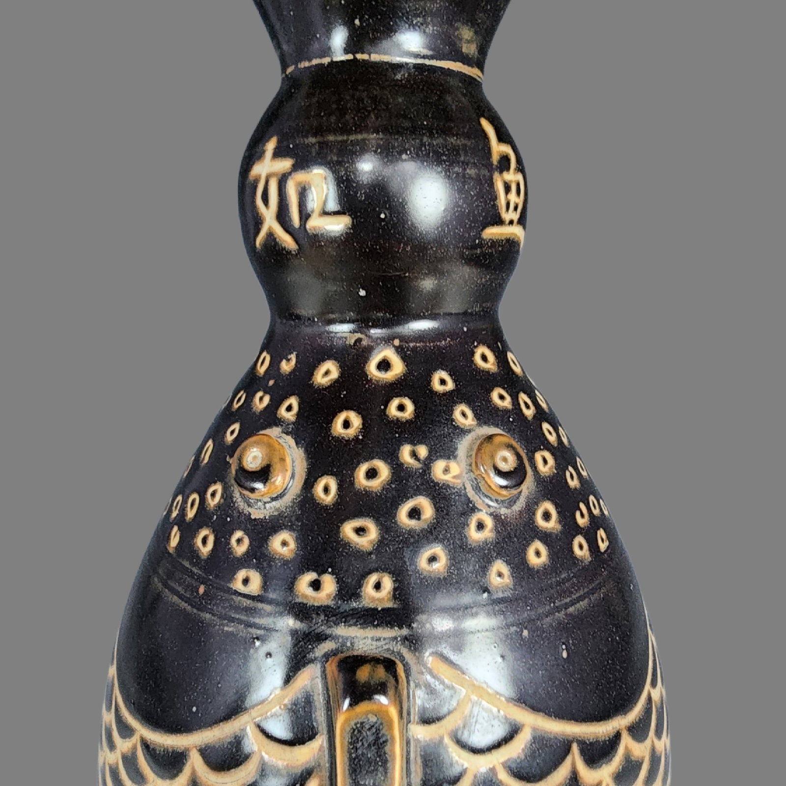 An Exquisite Ding yao Fish Pattern Vase - 5
