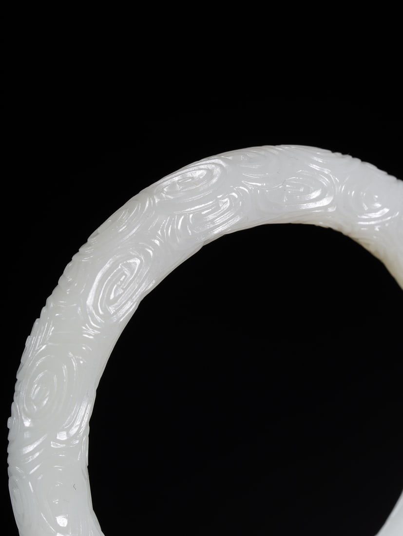 An Exquisite White Jade Auspicious Cloud Pattern Bracelets - 9