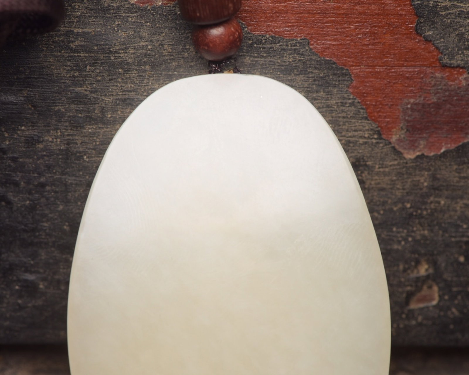 An Exquisite White Jade Beast Pattern Pendant - 6