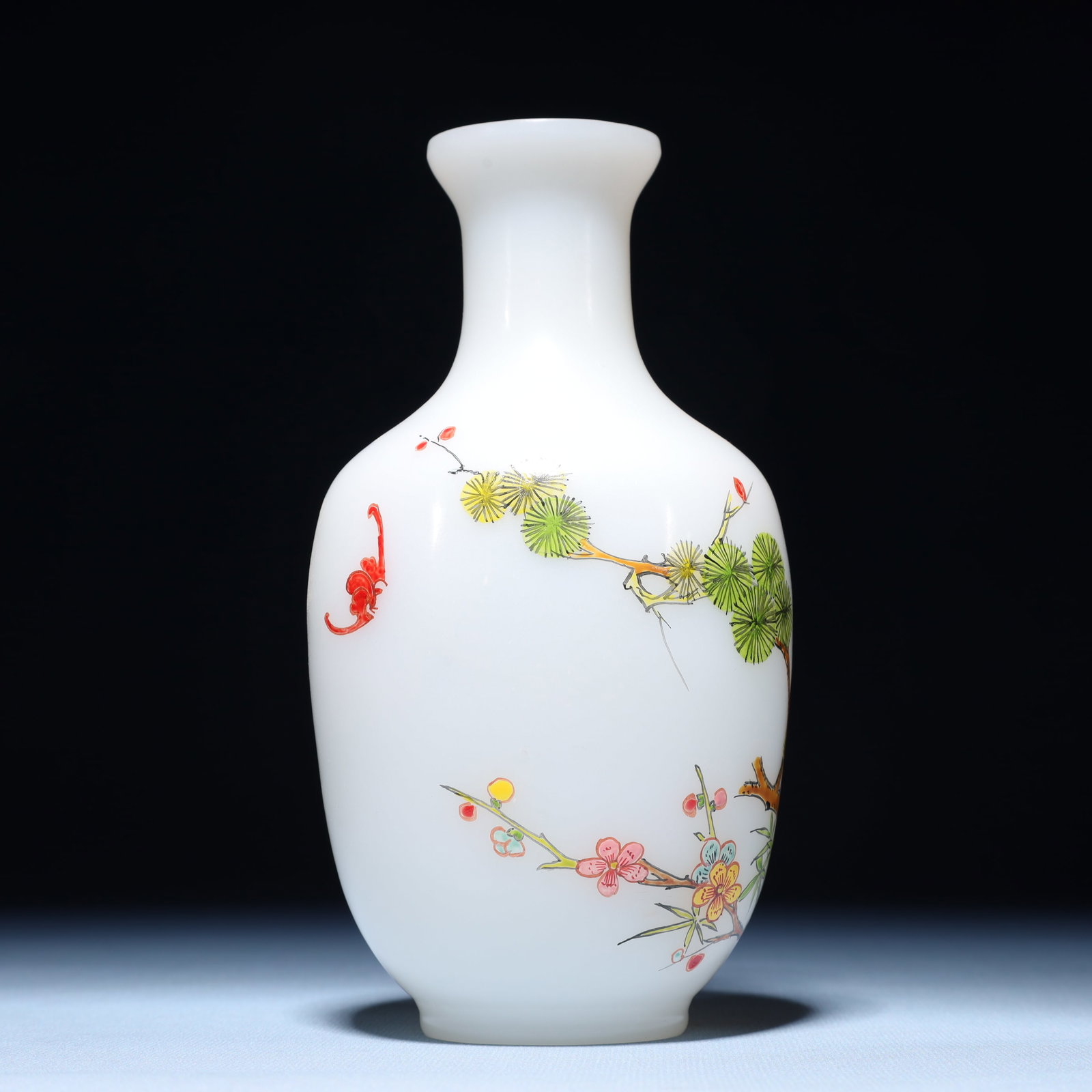 An Exquisite Glass Flower Pattern Vase - 7