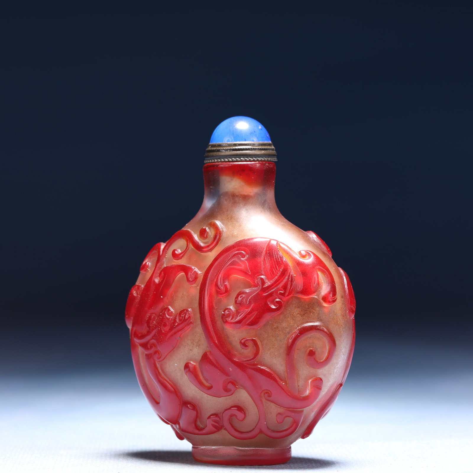 An Exquisite Glass Chi-Dragon Pattern Snuff Bottle - 2