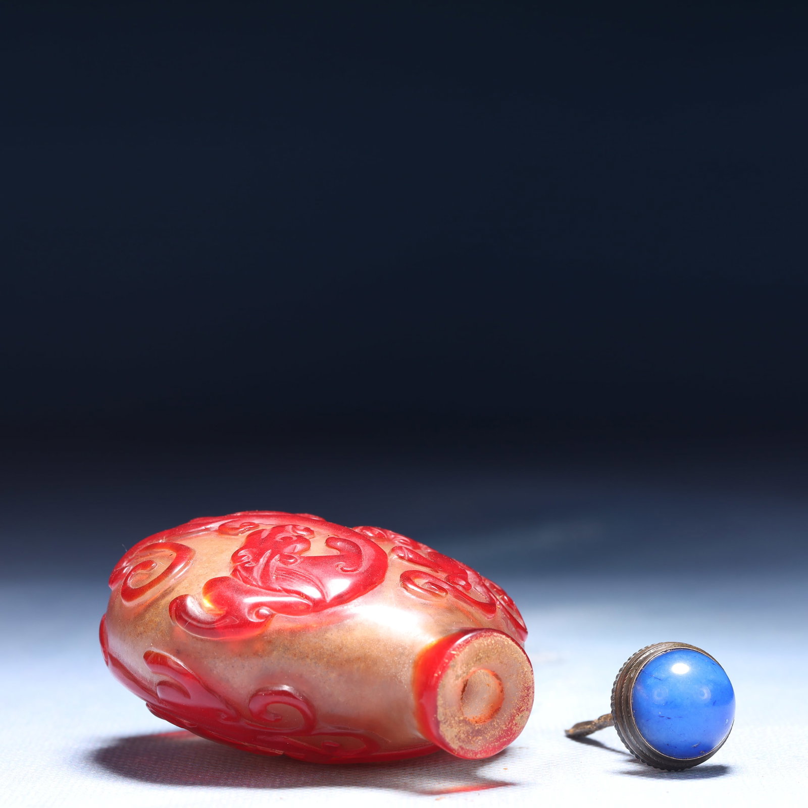 An Exquisite Glass Chi-Dragon Pattern Snuff Bottle - 6
