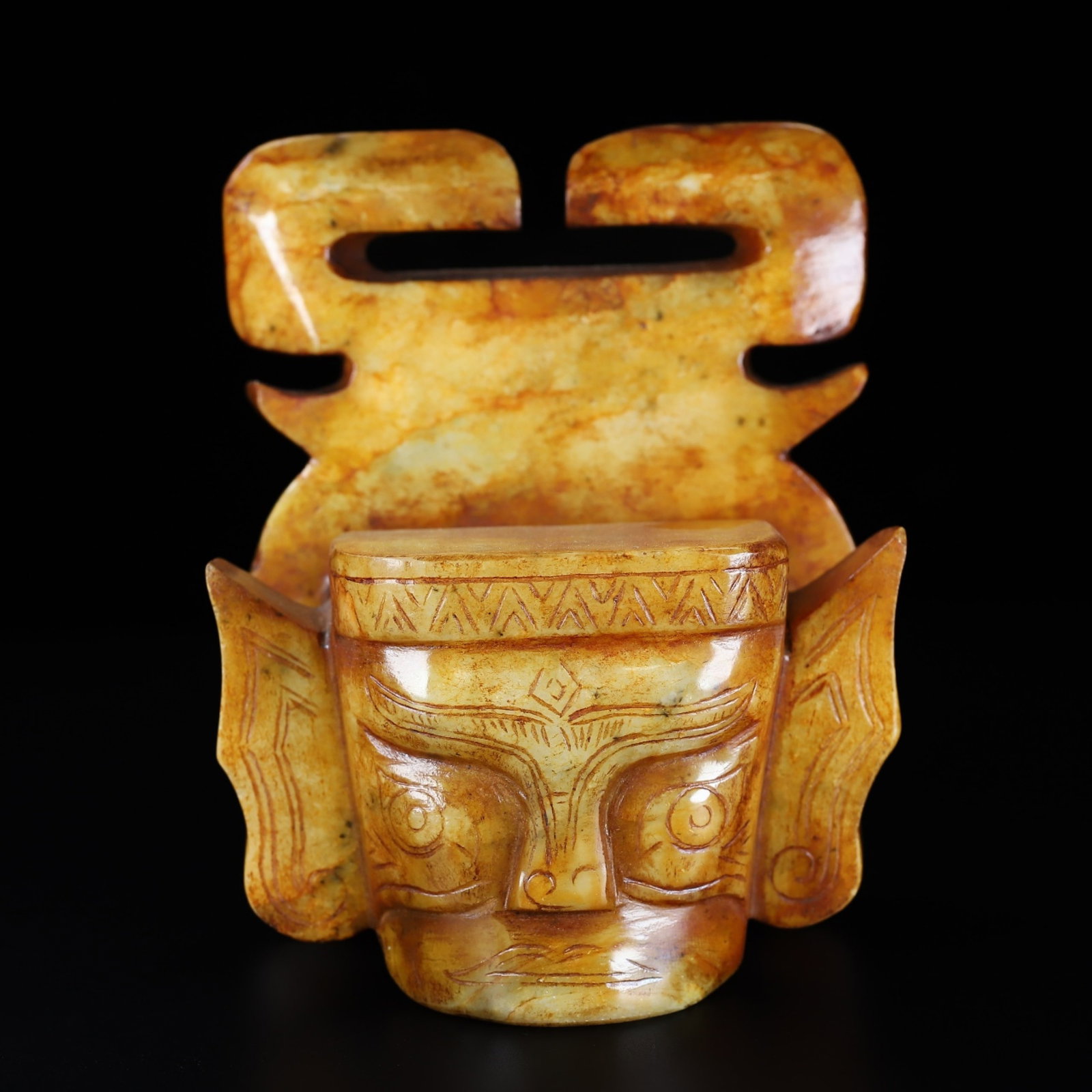 An Exquisite White Jade Figure-Face Pattern Ornament: An Exquisite White Jade Figure-Face Pattern Ornament,Qing Dynasty,China,Size:5.8inx4.6inx3in,Weight:1722g 白玉人面纹摆件,中国清代