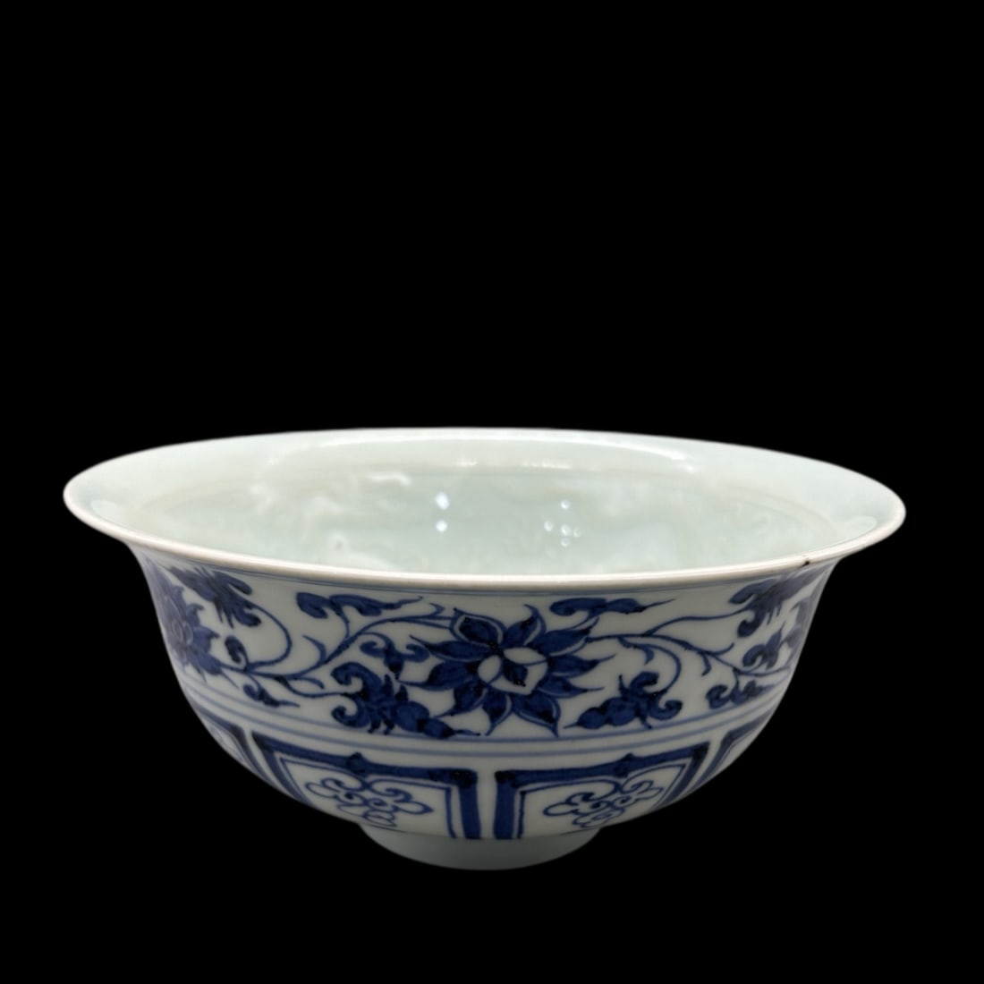 An Exquisite Blue and White Lotus and Dragon Pattern Bowl: An Exquisite Blue and White Lotus and Dragon Pattern Bowl,Qing Dynasty,China,Size:7.9inx3.7in