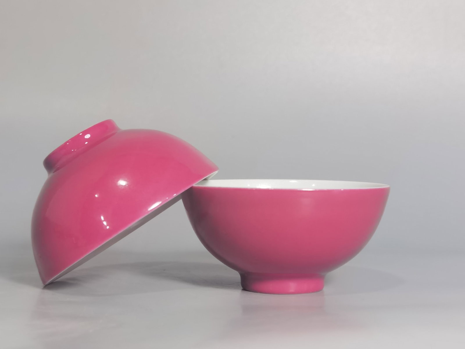 A Pair of Exquisite Ruby Red-Glazed Cups - 3