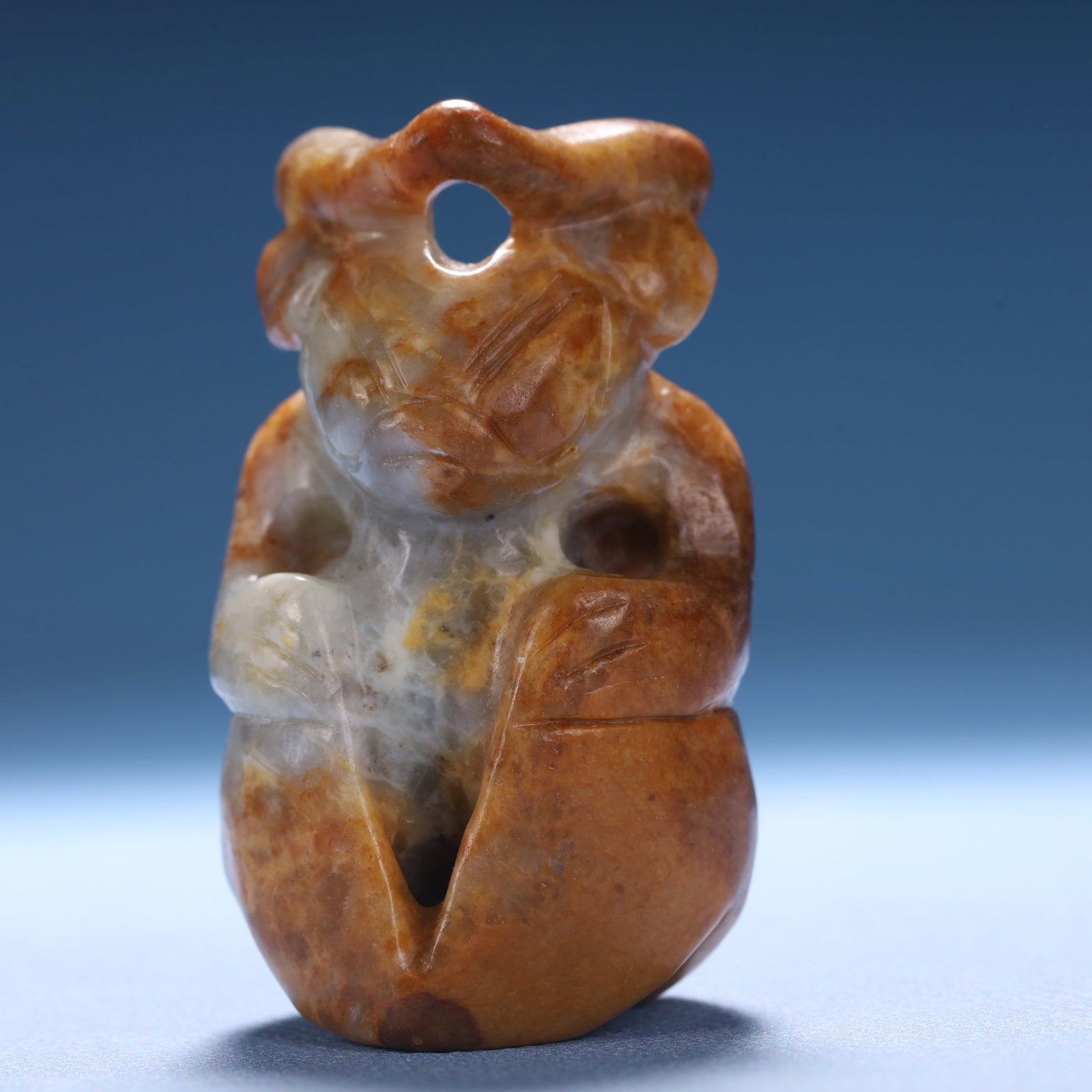 An Archaic Hongshan Culture Yellow Jade Figure Ornament: An Archaic Hongshan Culture Yellow Jade Figure Ornament,Ancient Time,China,Size:2.4inx1.4inx1in,Weight:73.2g 红山文化黄玉人物摆件,中&#