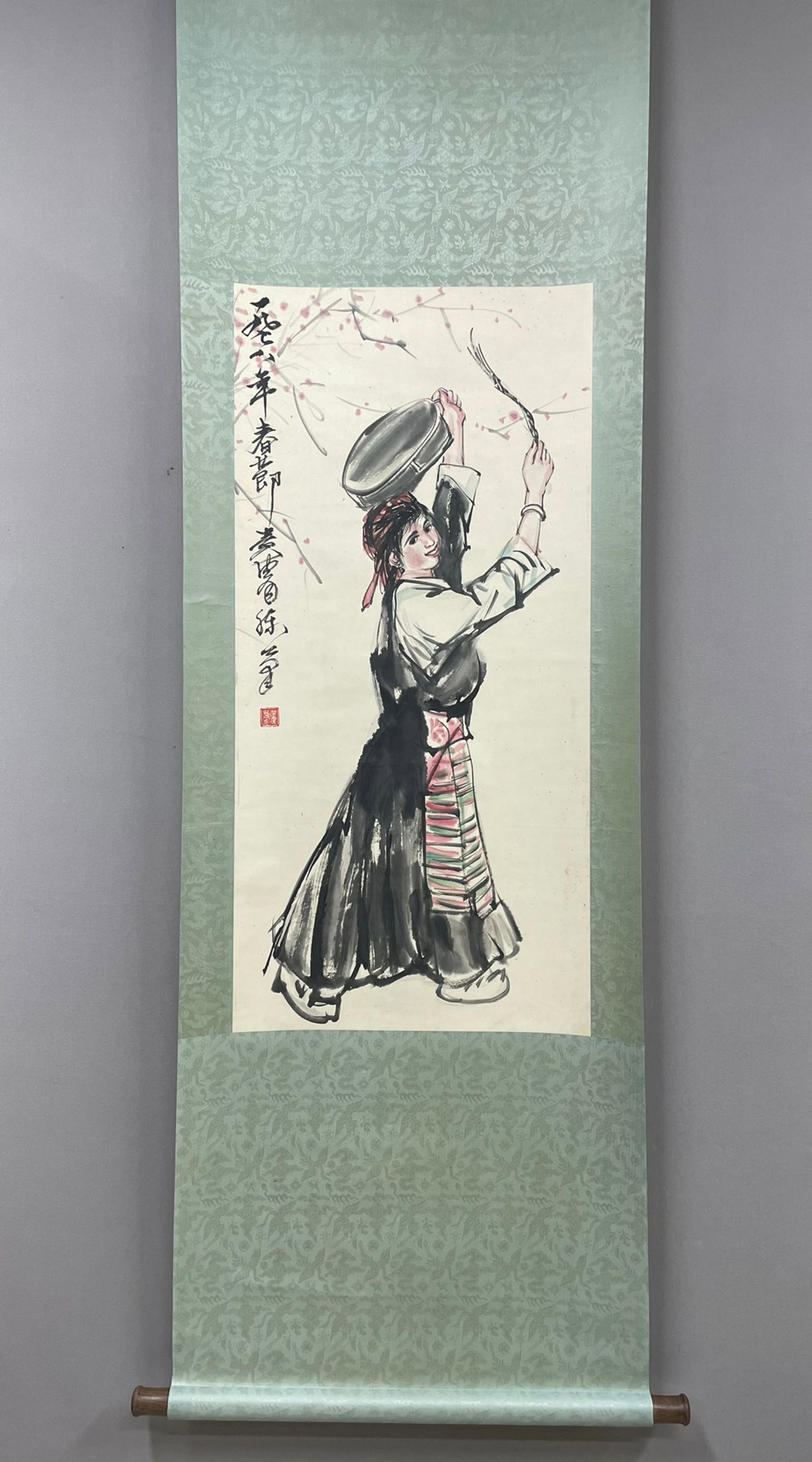 A Chinese Vertical Scroll Ink Painting of Figure on Paper: A Chinese Vertical Scroll Ink Painting of Figure on Paper,Huang Zhou,Size:38.6inx18.5in 一幅中国水墨人物画立轴,黄胄
